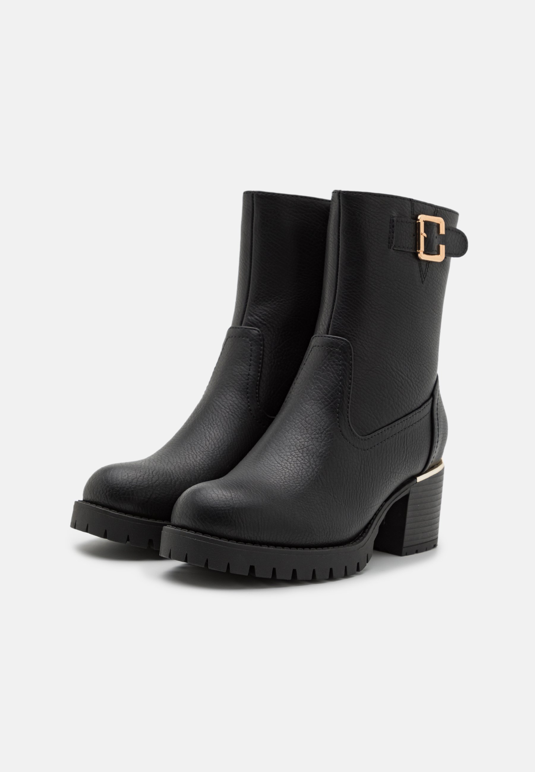 Classic ankle boots