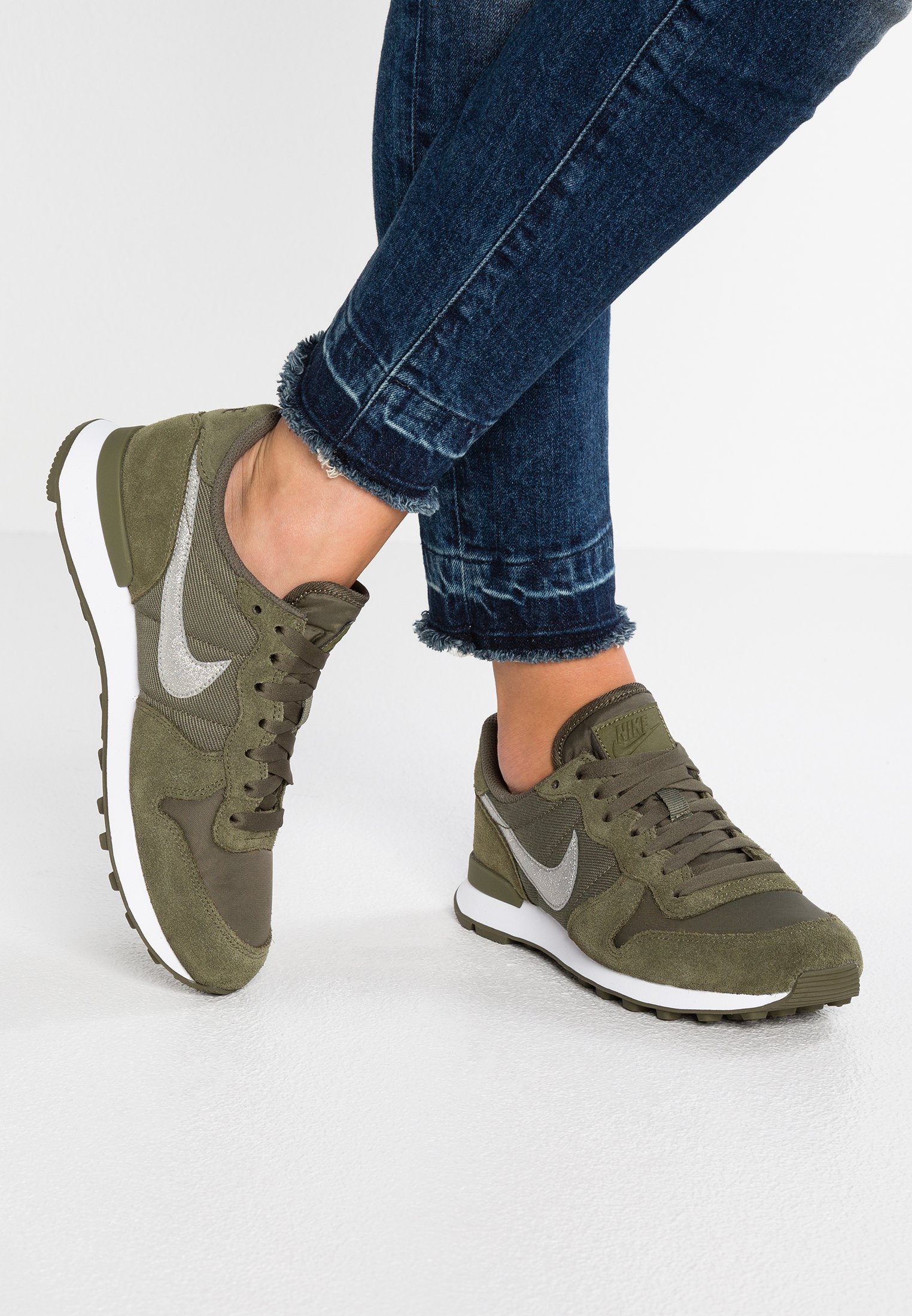 INTERNATIONALIST - Trainers