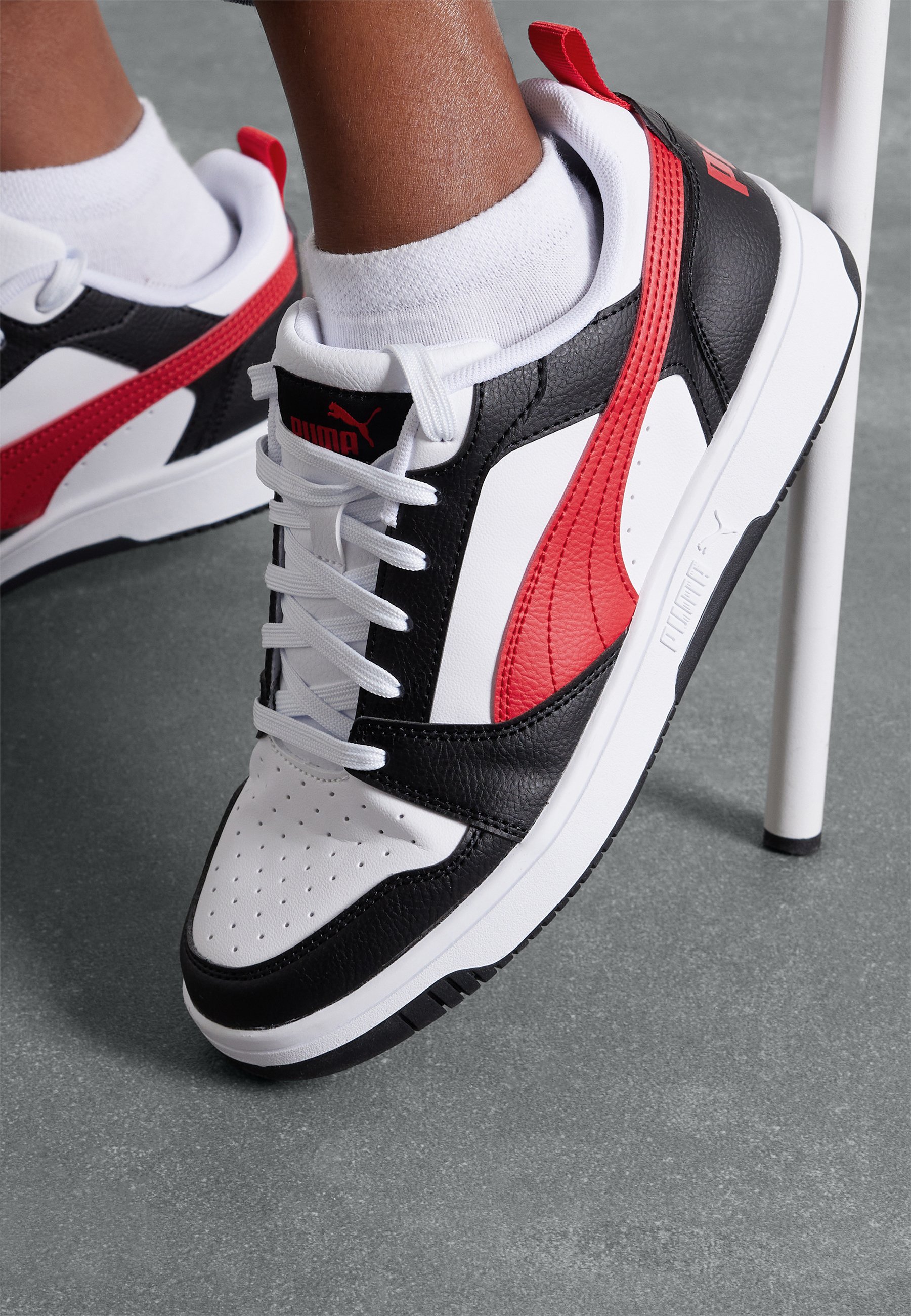 REBOUND V6 JR UNISEX - Trainers