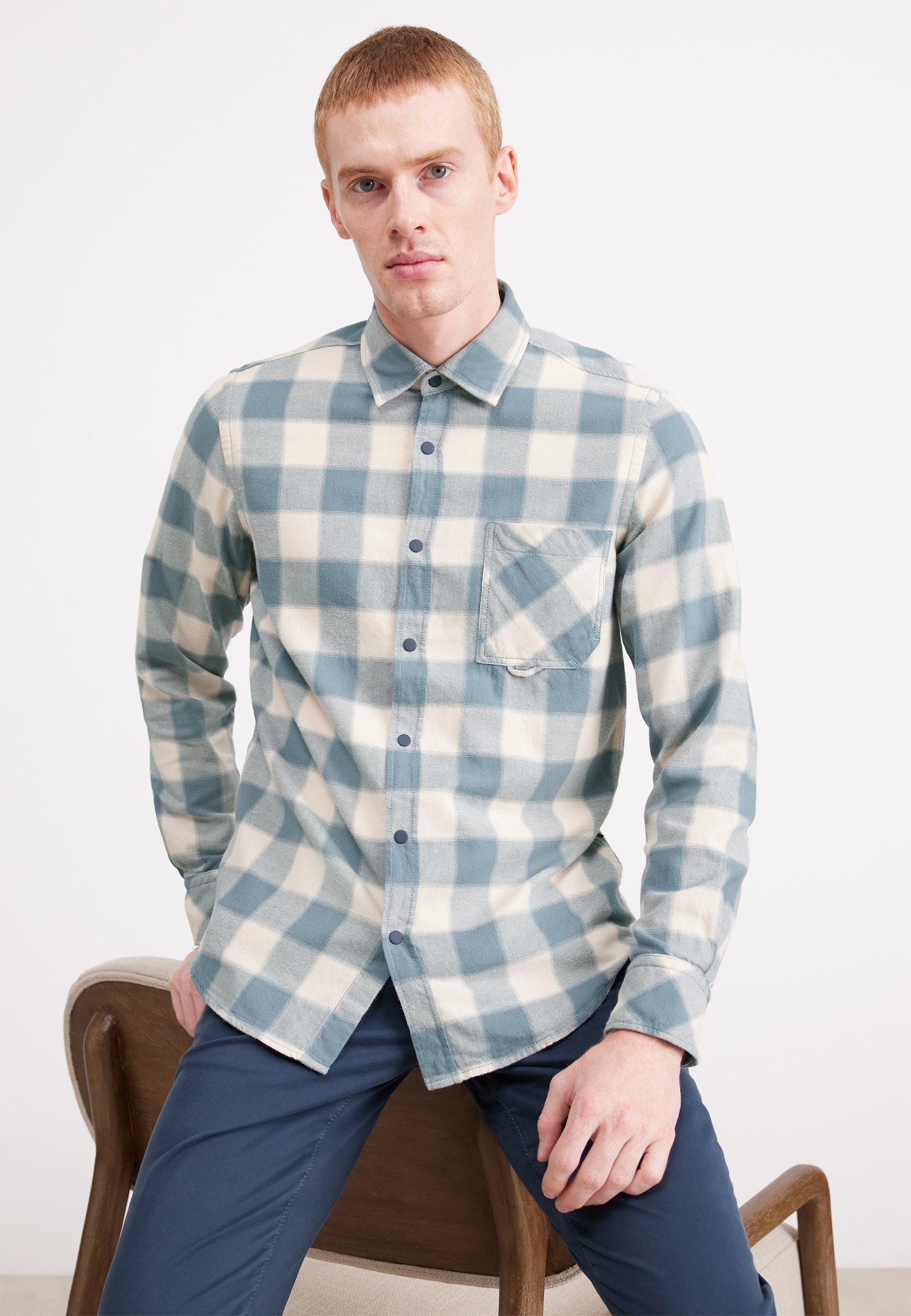 RIOU - Shirt