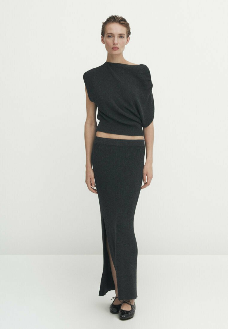 LONG TEXTURED WITH SLIT - Maxi skirt