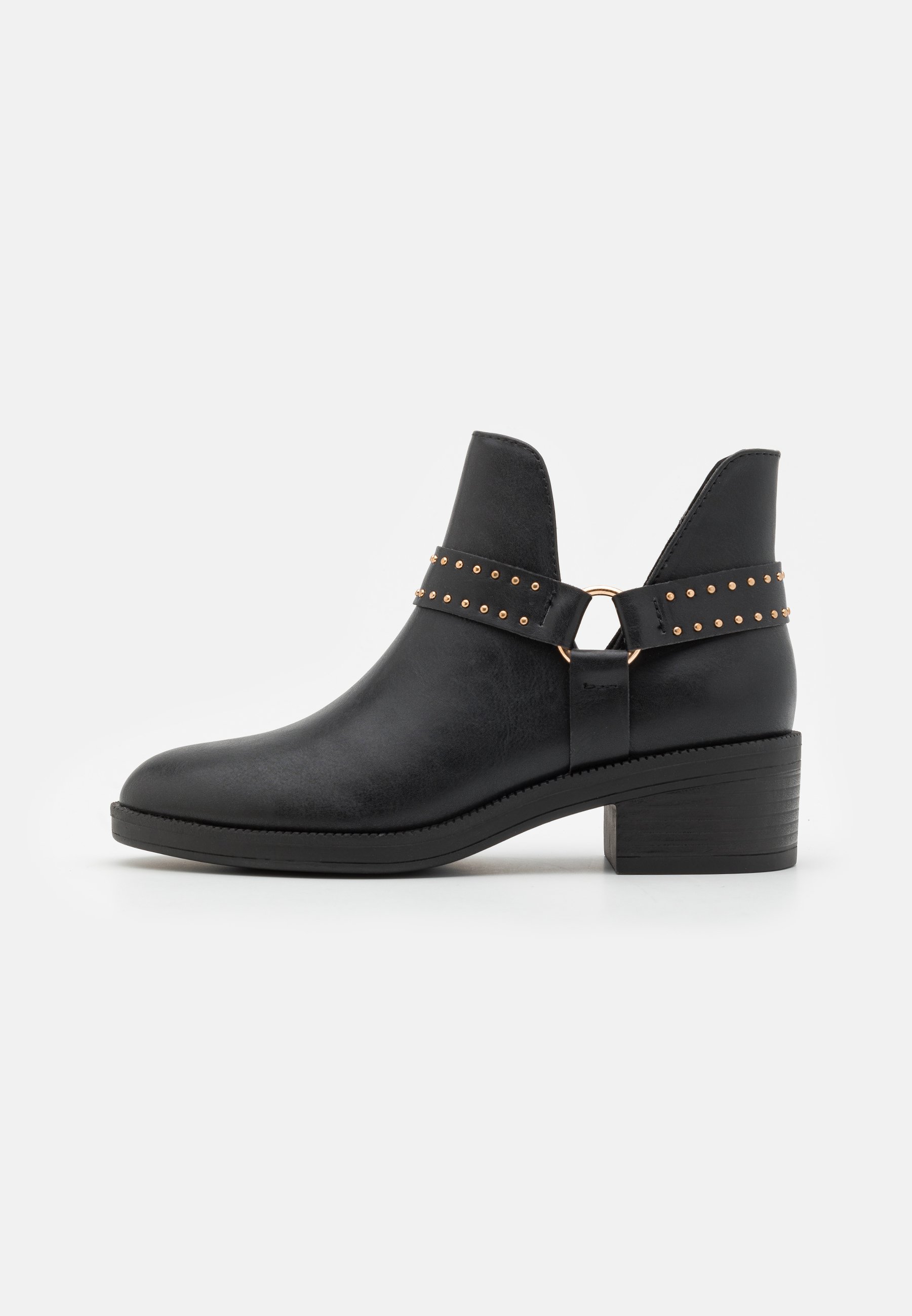 Cowboy/biker ankle boot