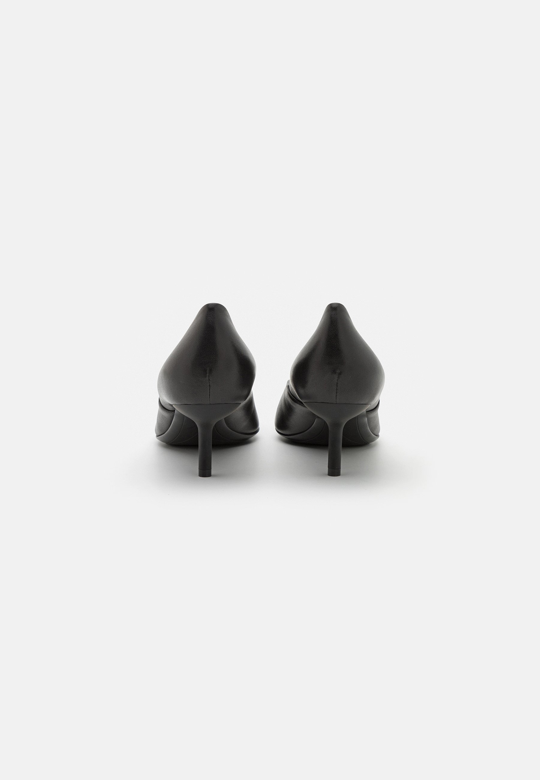 NOA - Classic heels