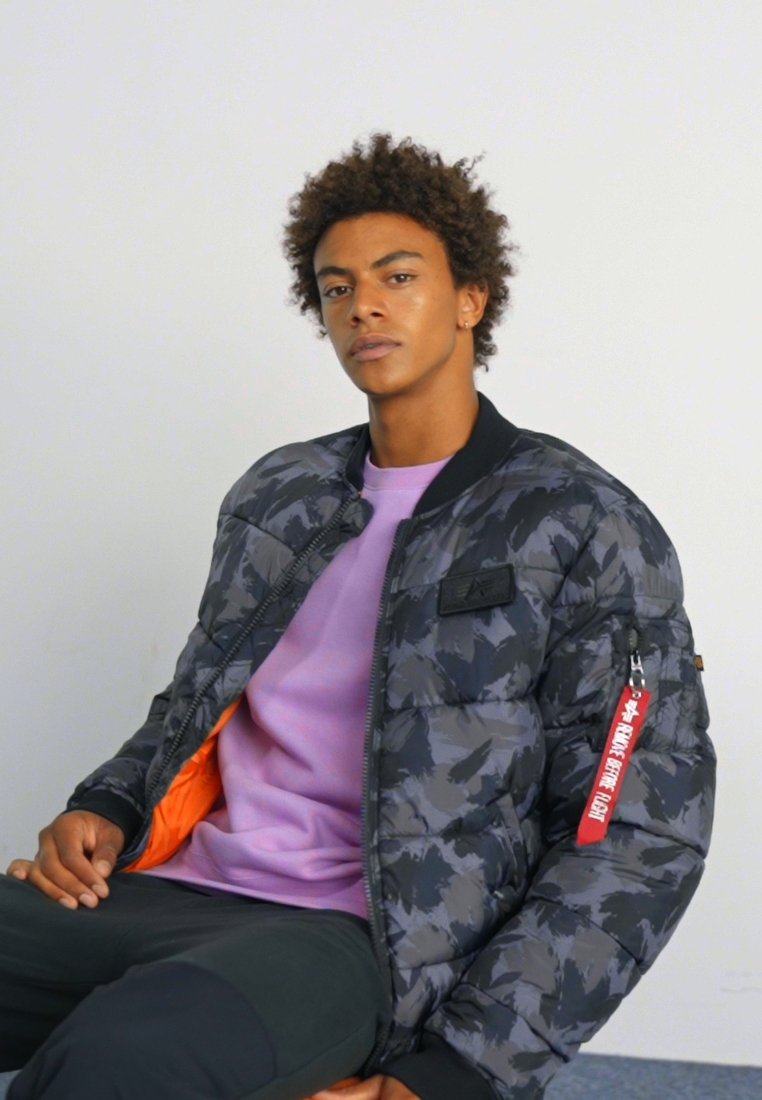 MA-1 PUFFER BOMBER CAMO - Bomber Jacket