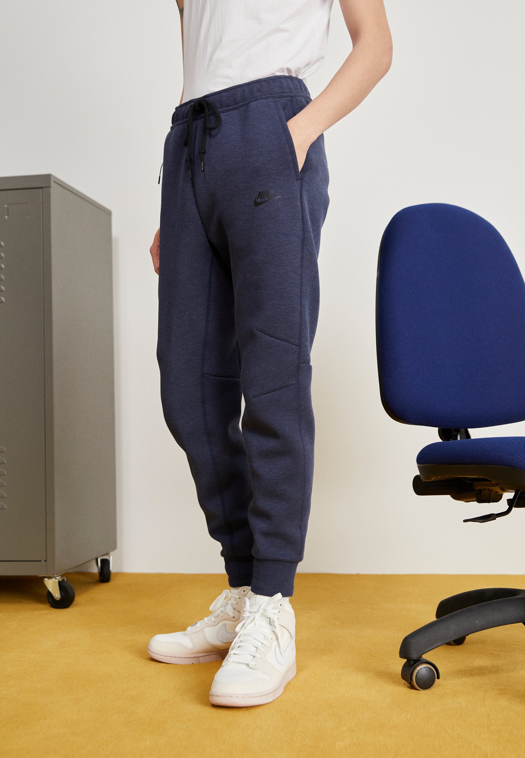 Tracksuit bottoms