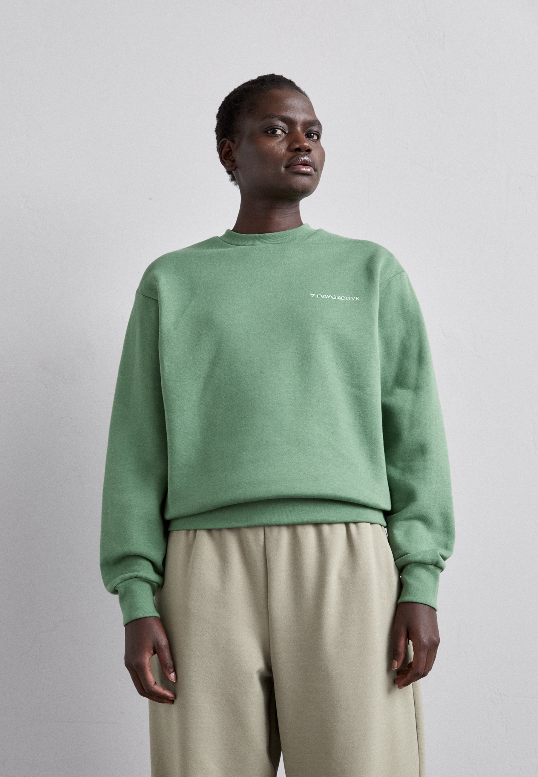 CREW NECK - Sweatshirt