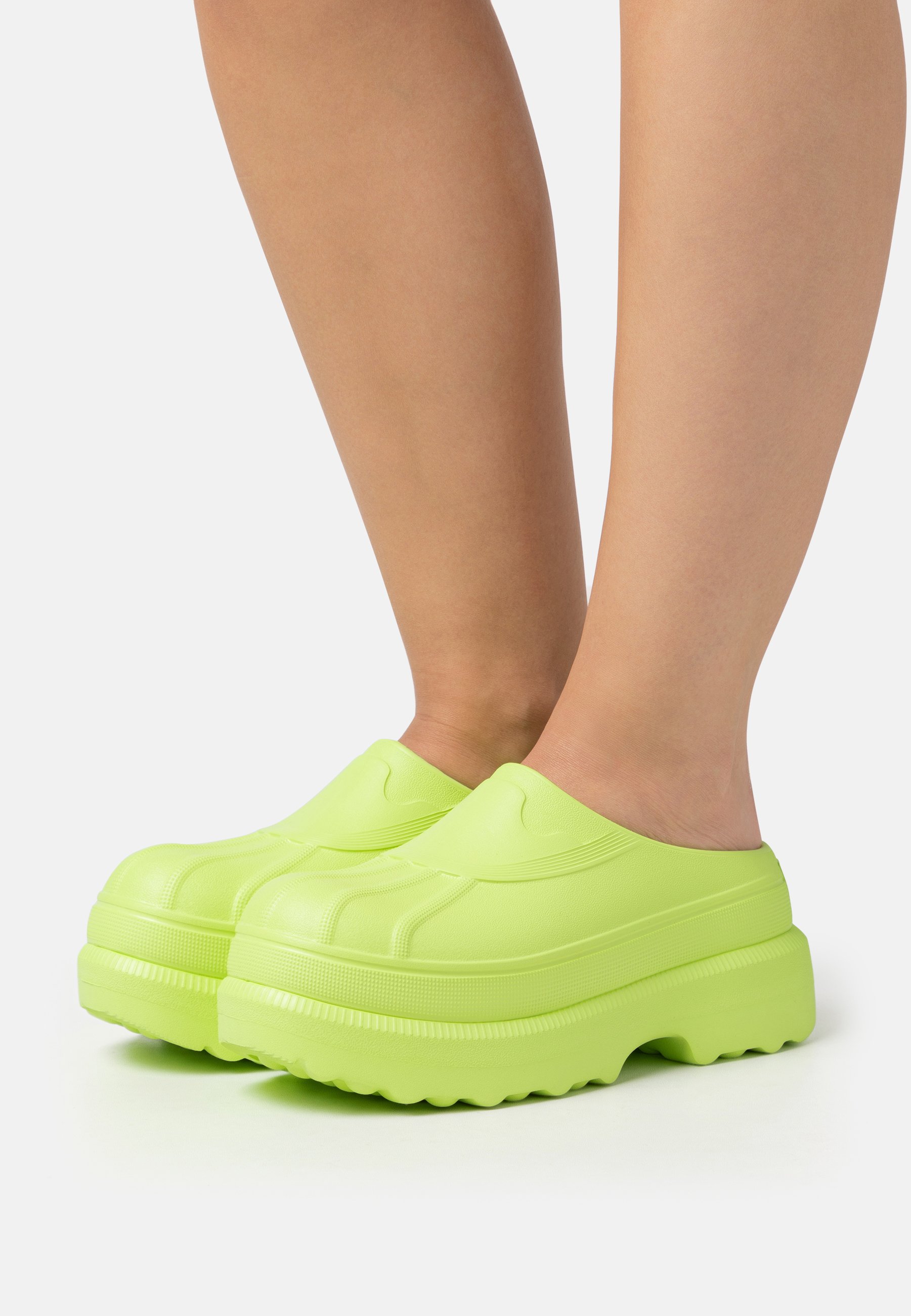 CARIBOU™- Slip-ons