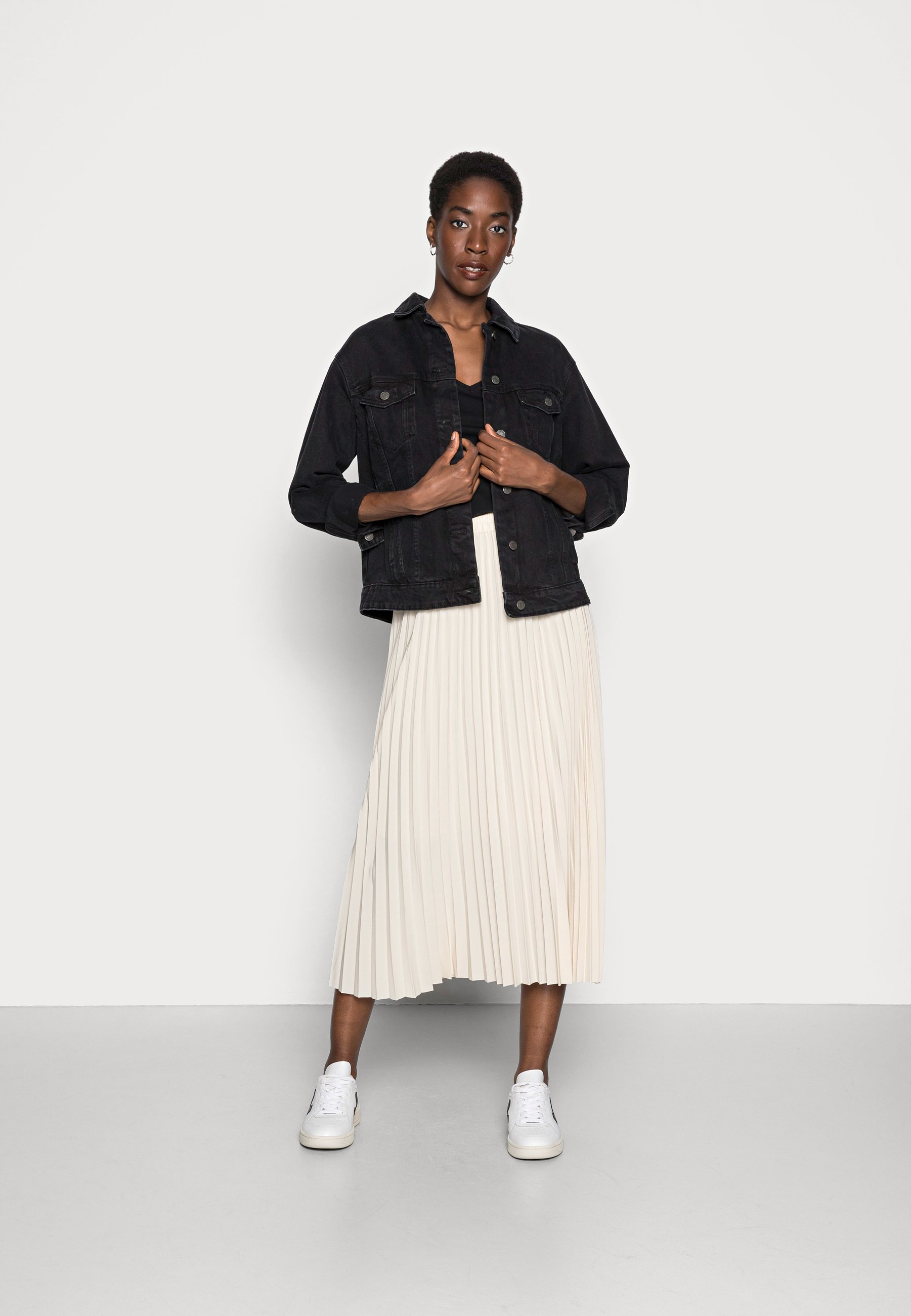 BASIC - Long sleeved top