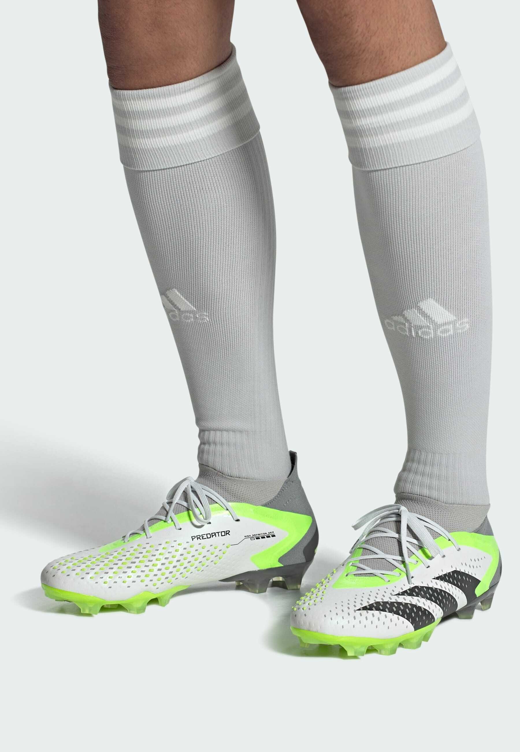 PREDATOR ACCURACY.1 ARTIFICIAL GRASS- Moulded stud football boots