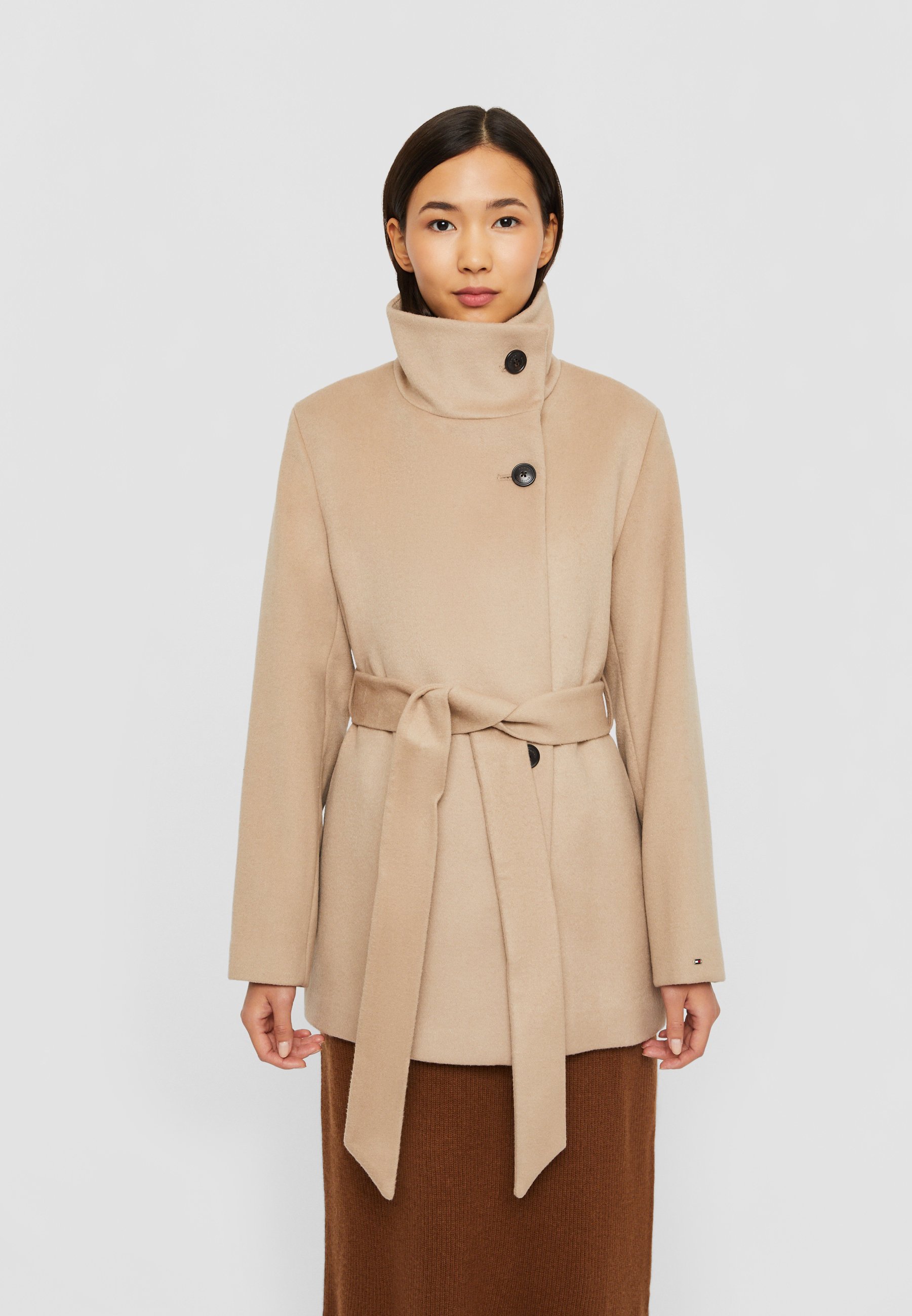 BELTED FUNNEL - Short coat