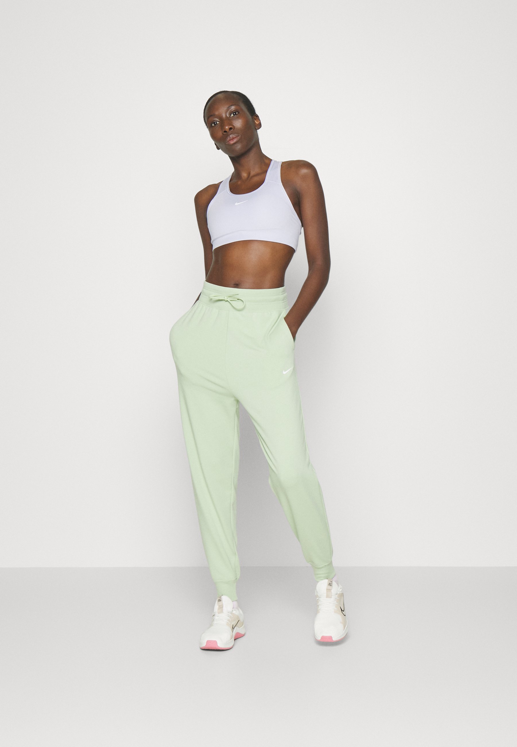 ONE JOGGER PANT - Tracksuit bottoms