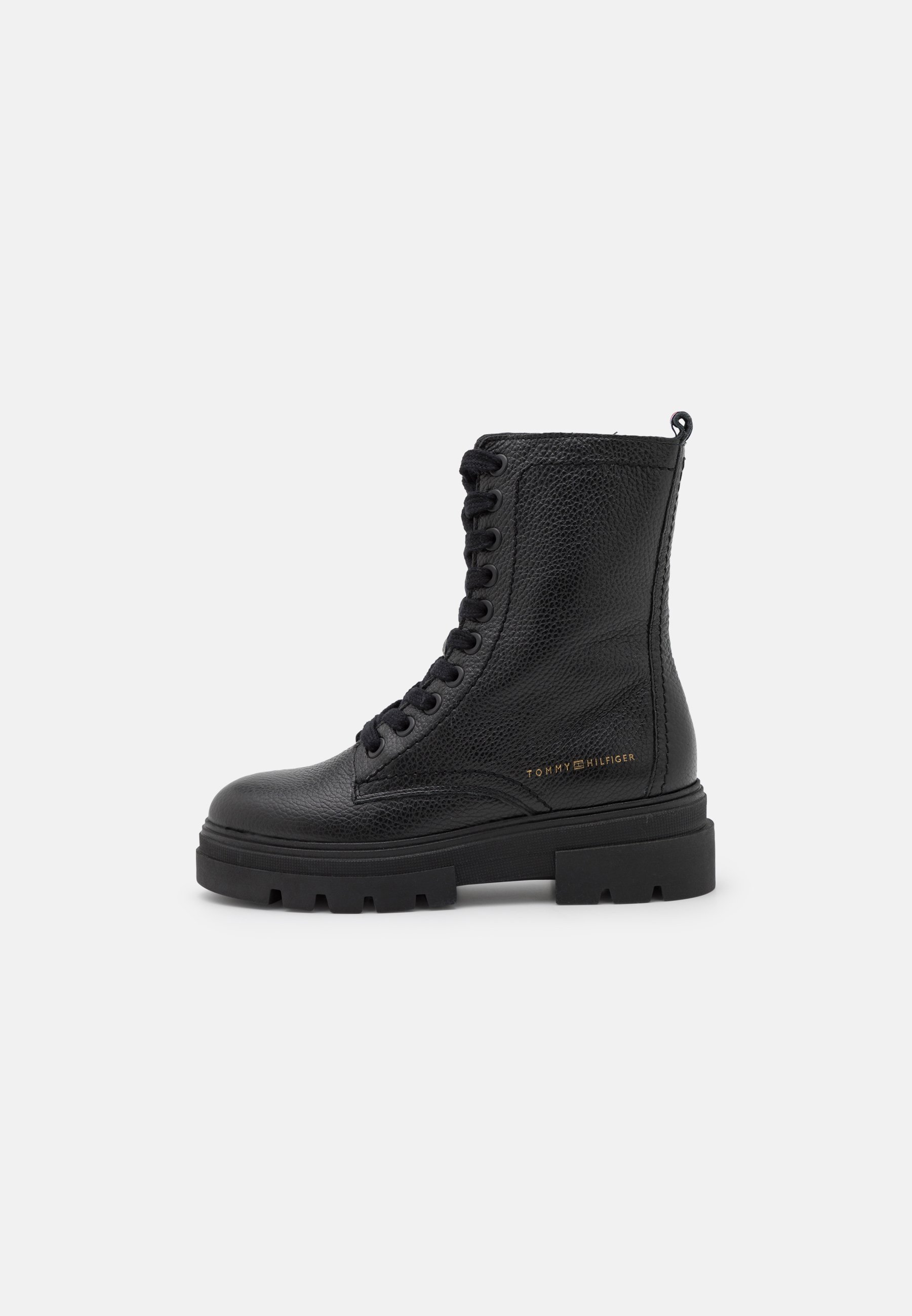Lace-up ankle boots