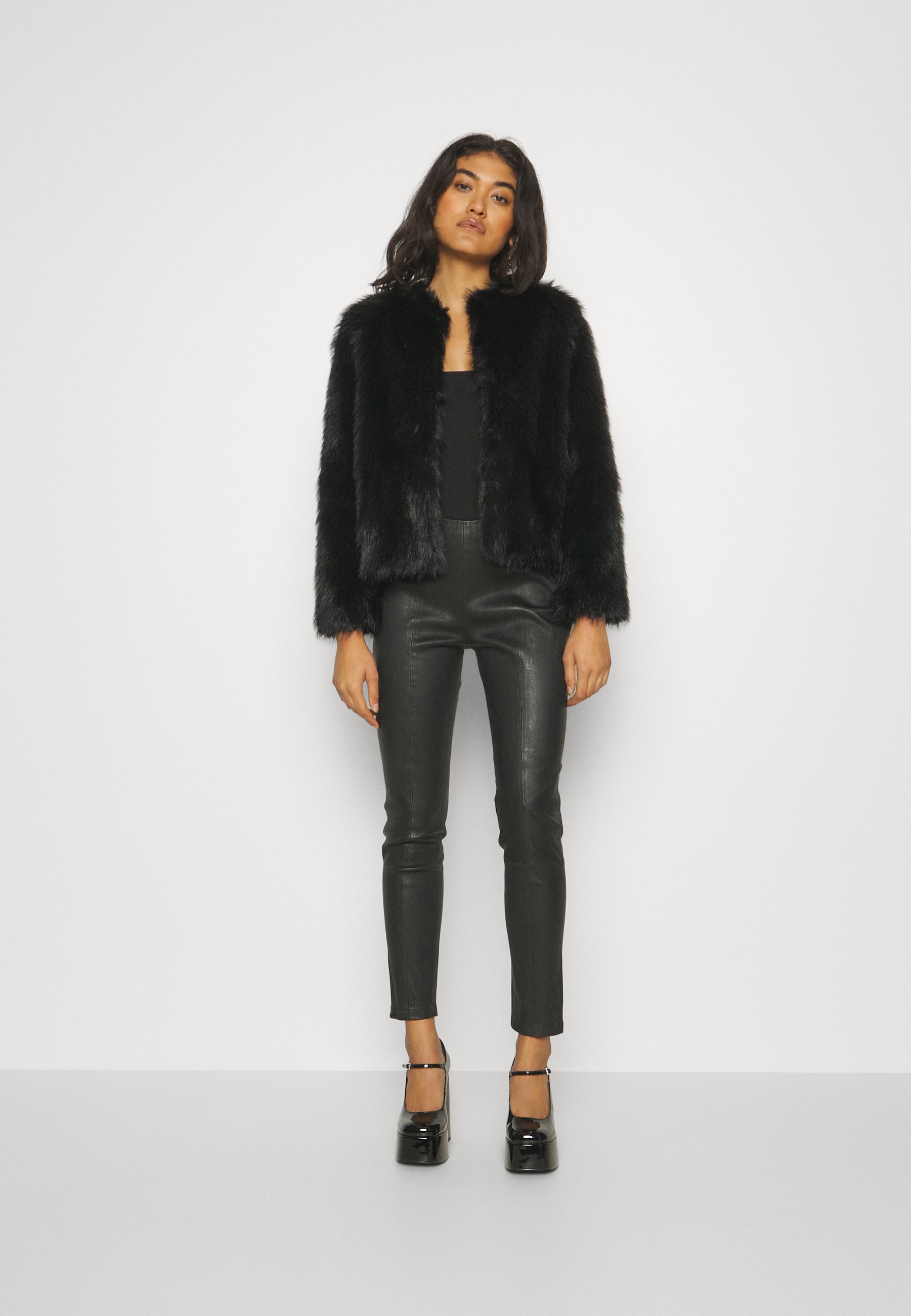 VIRGINIE - Leather trousers