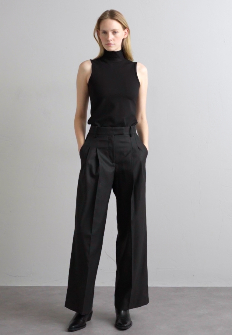 ESSENTIALS CYMBARIA - Trousers