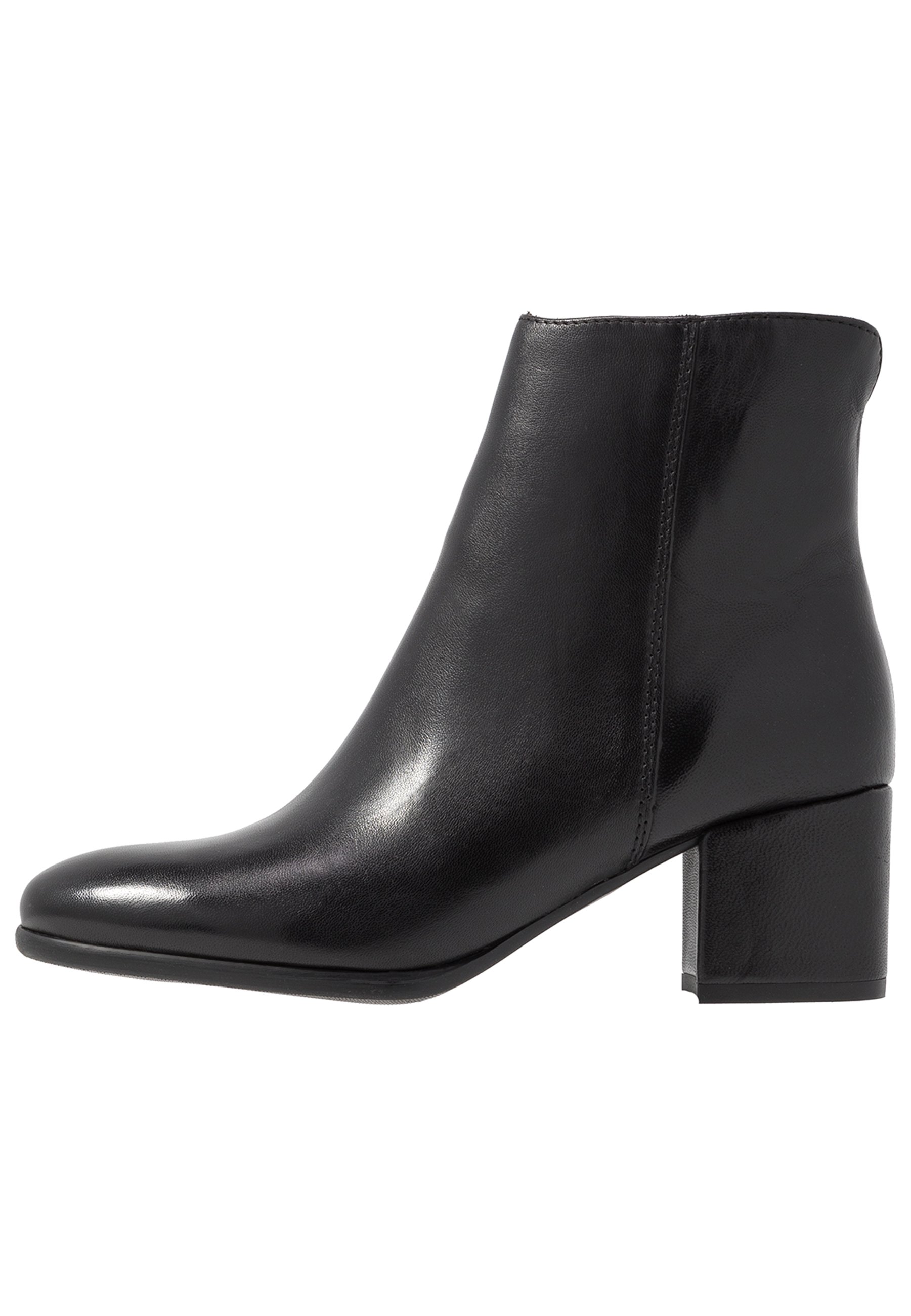LEATHER- Classic ankle boots