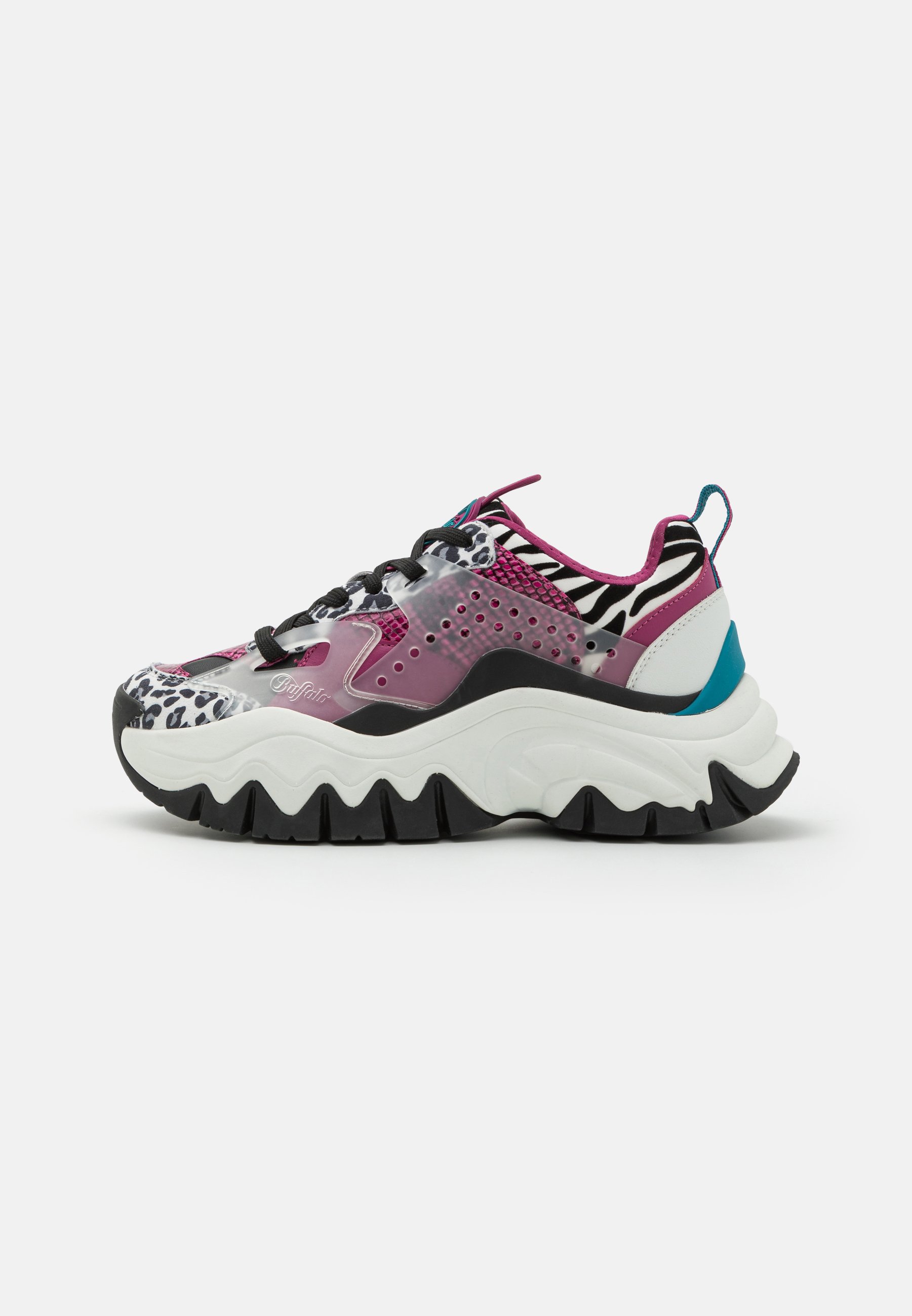 TRAIL ONE- Trainers