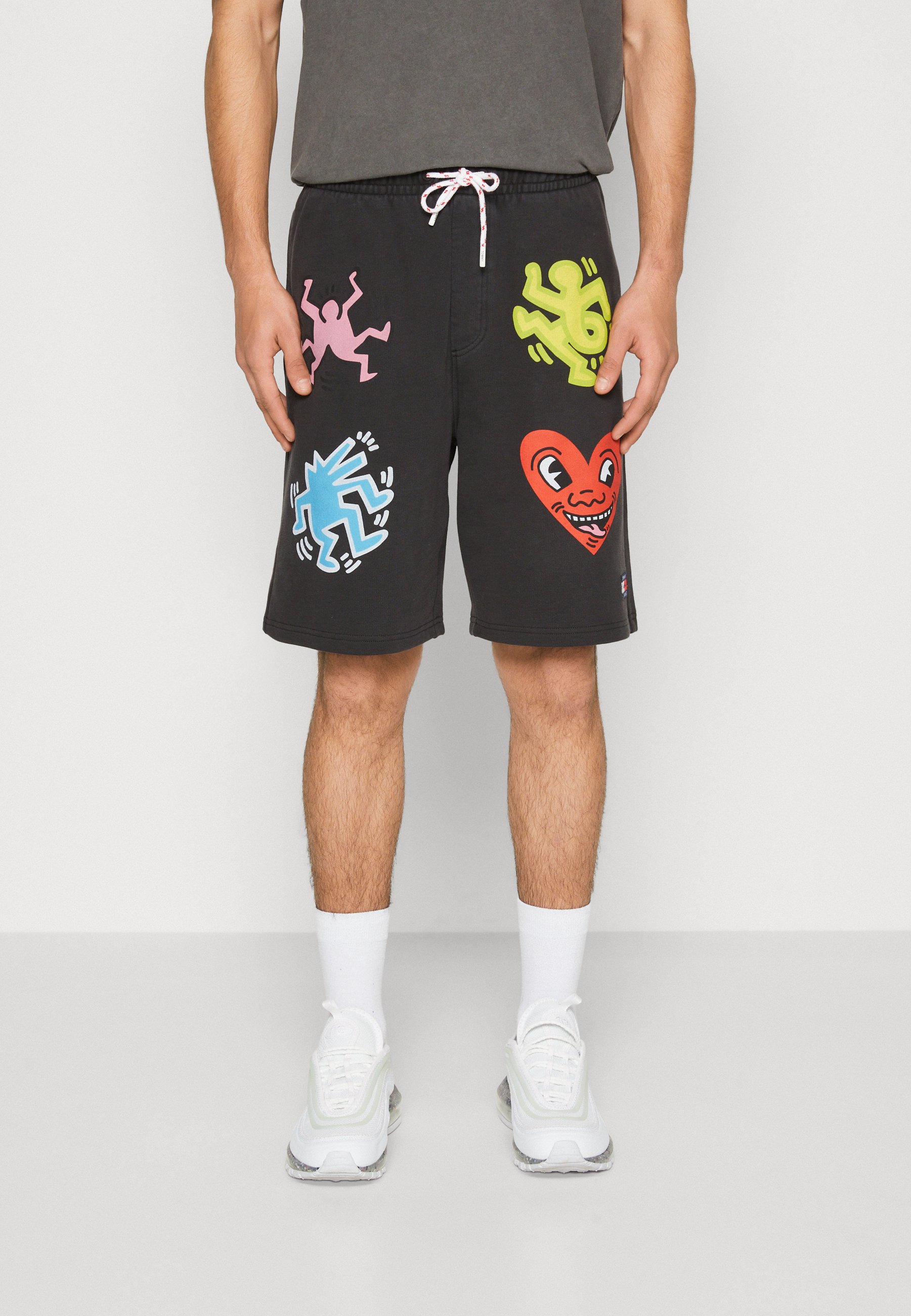 TOMMY JEANS X KEITH HARING UNISEX - Shorts