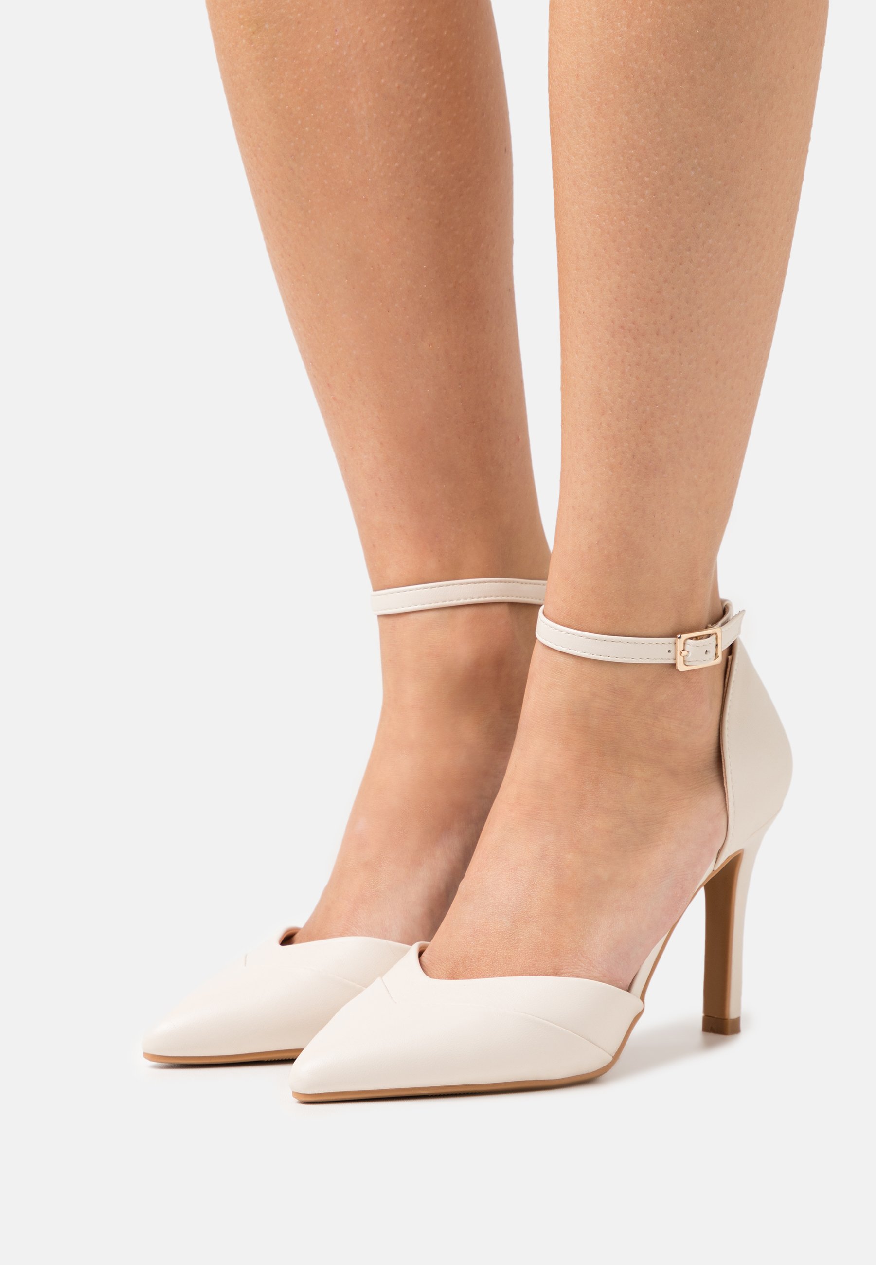 Classic heels