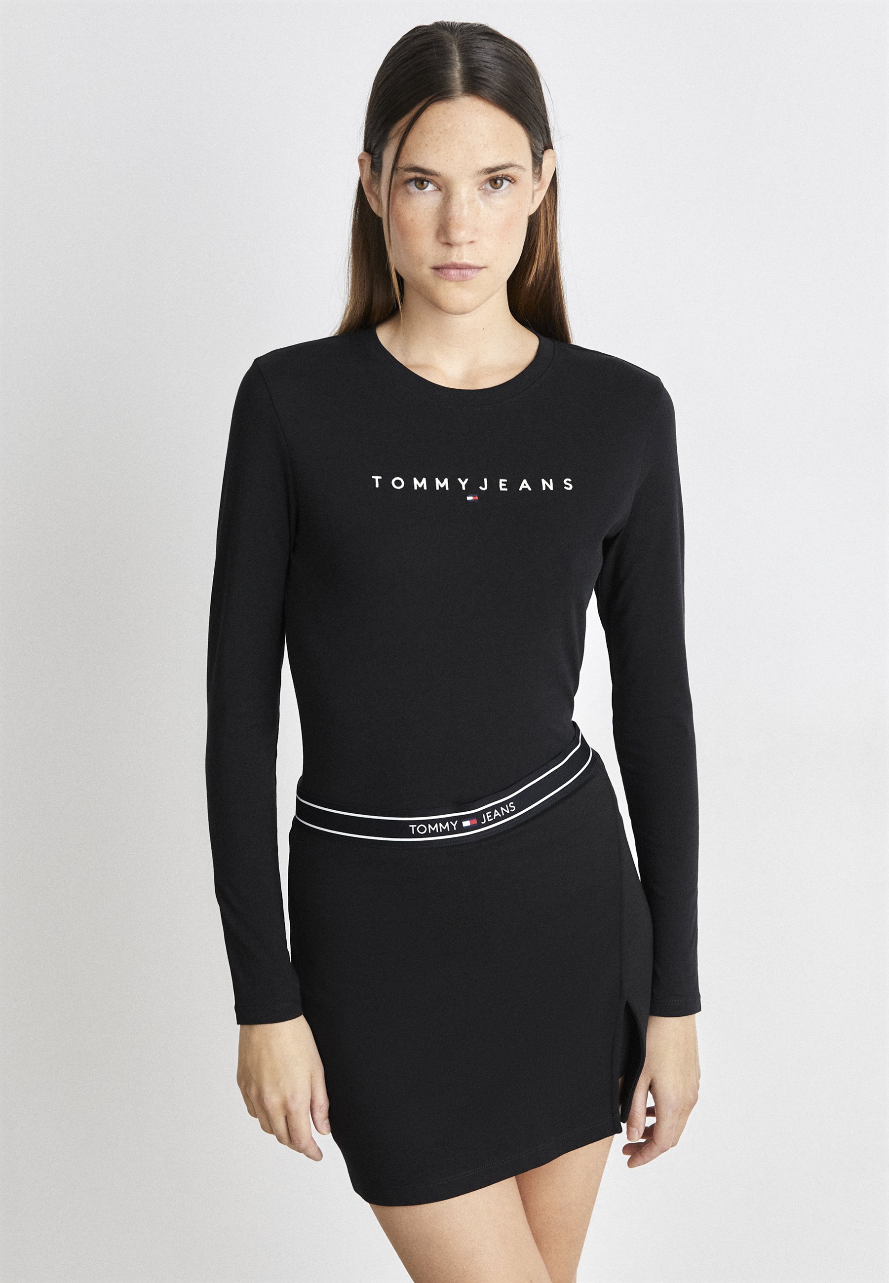 LINEAR TEE - Long sleeved top