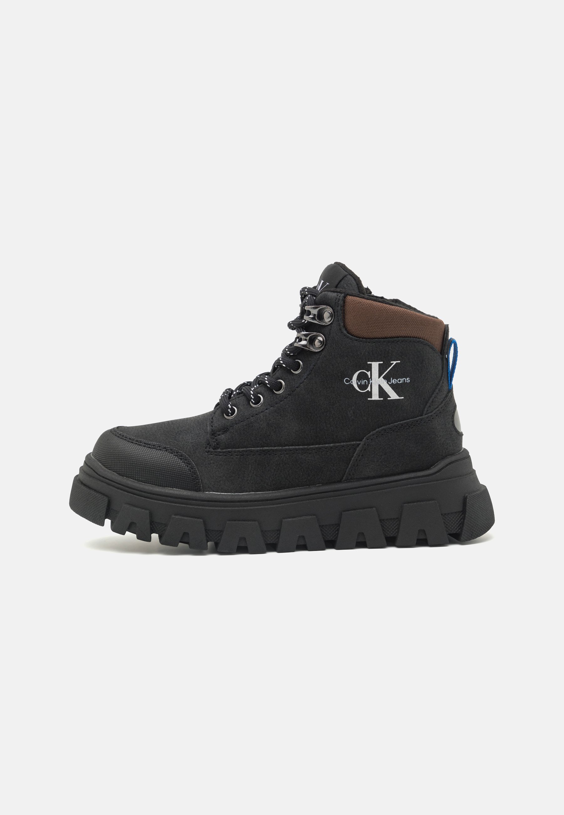 Lace-up ankle boots