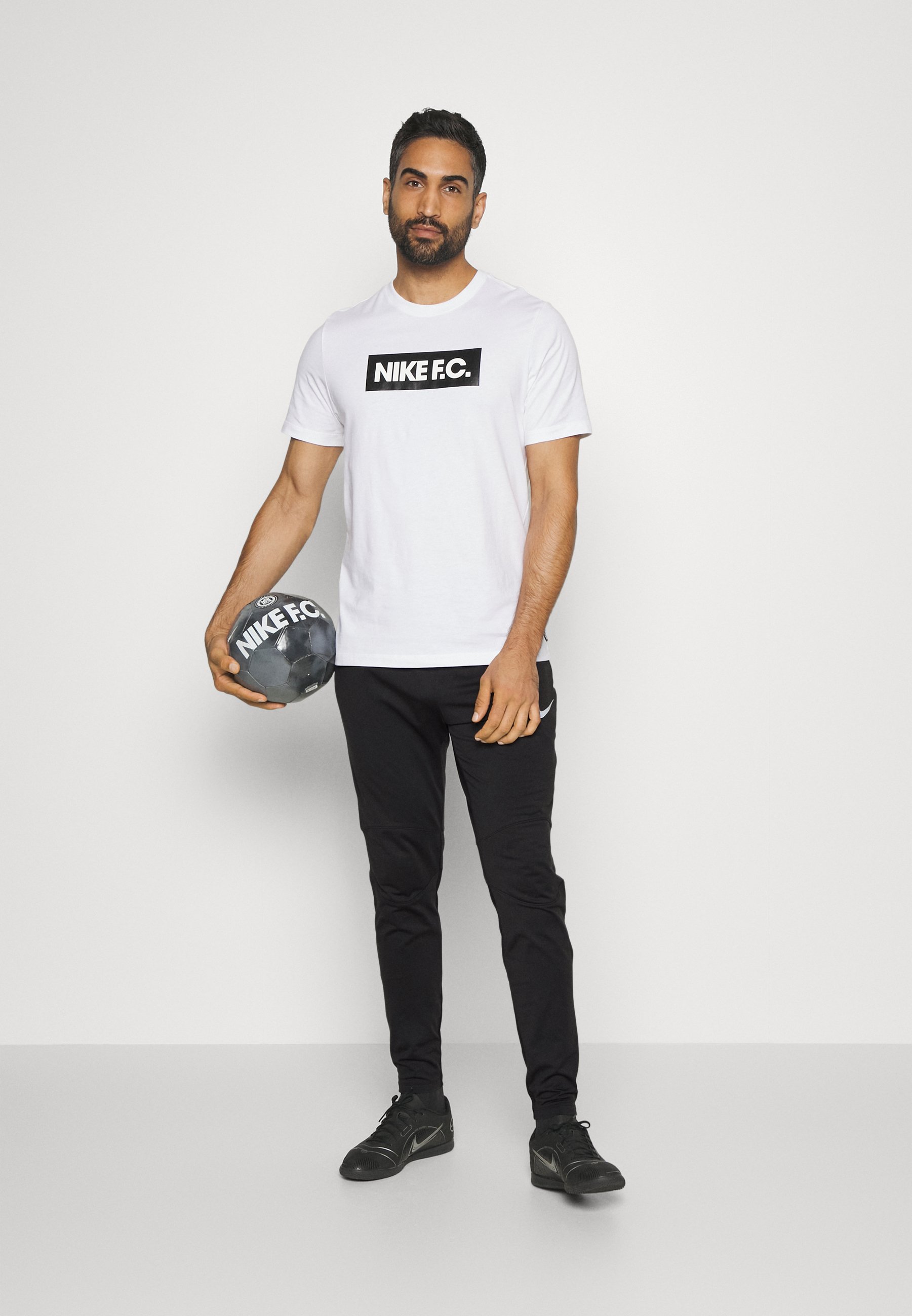 STRIKE WINTERIZED PANT - Tracksuit bottoms