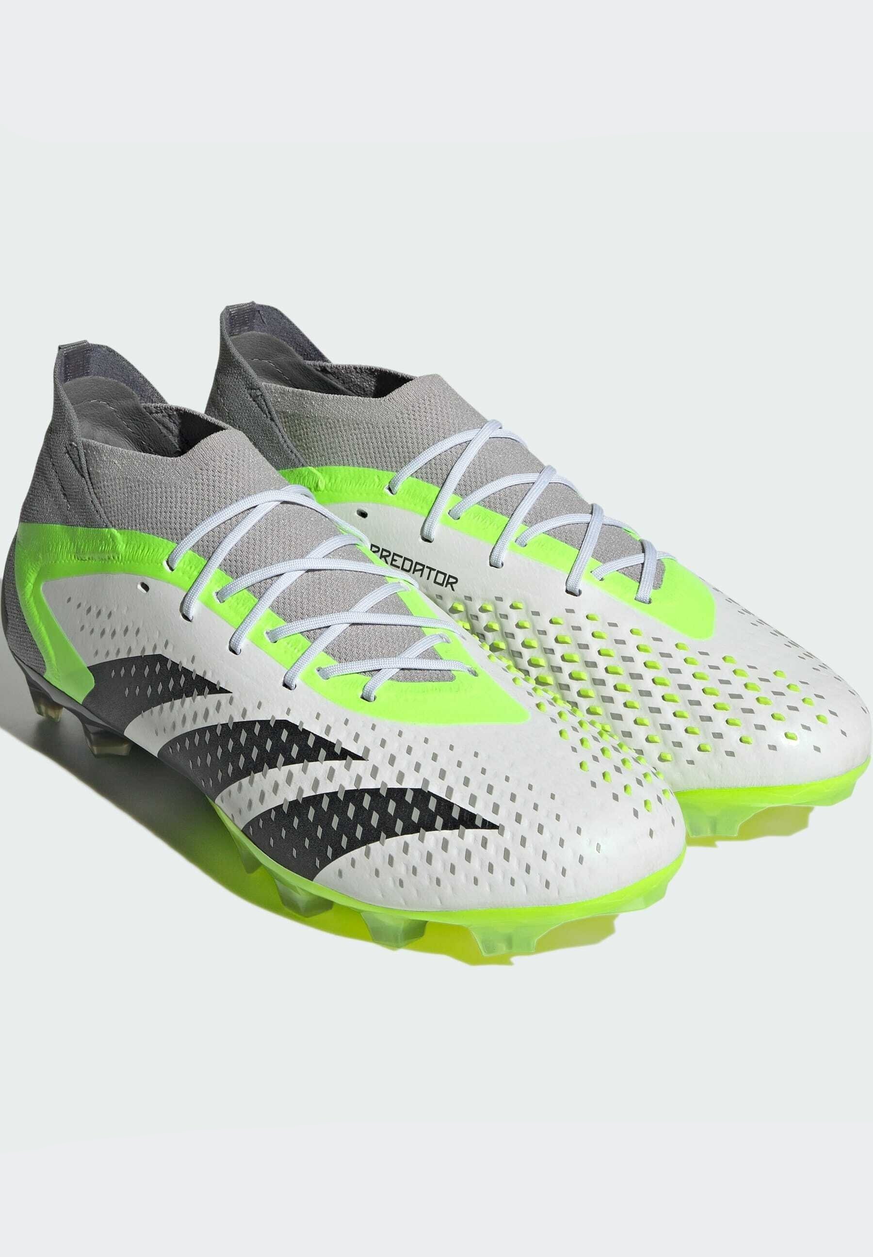 PREDATOR ACCURACY.1 ARTIFICIAL GRASS- Moulded stud football boots