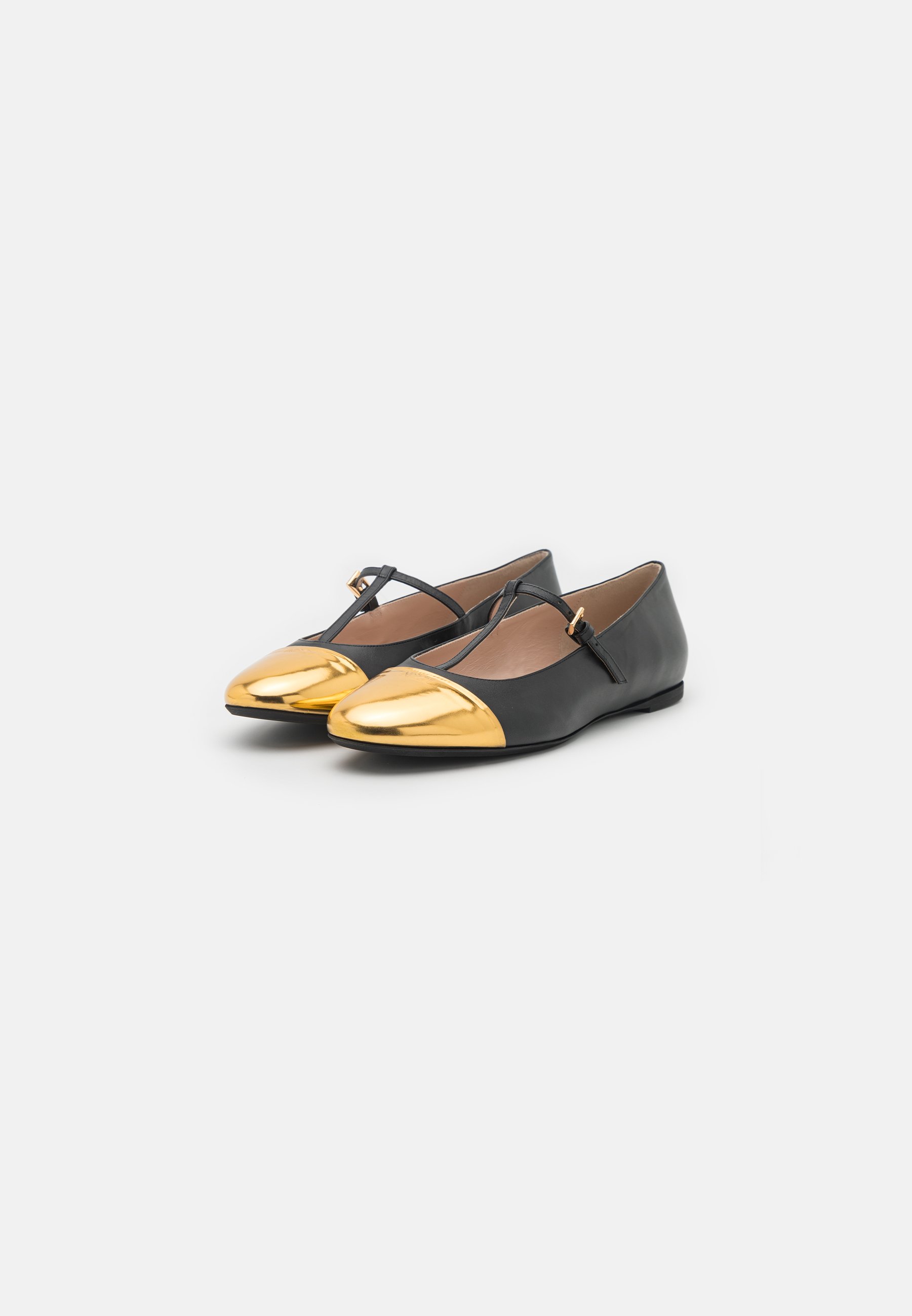 FLAT - Ankle strap ballet pumps