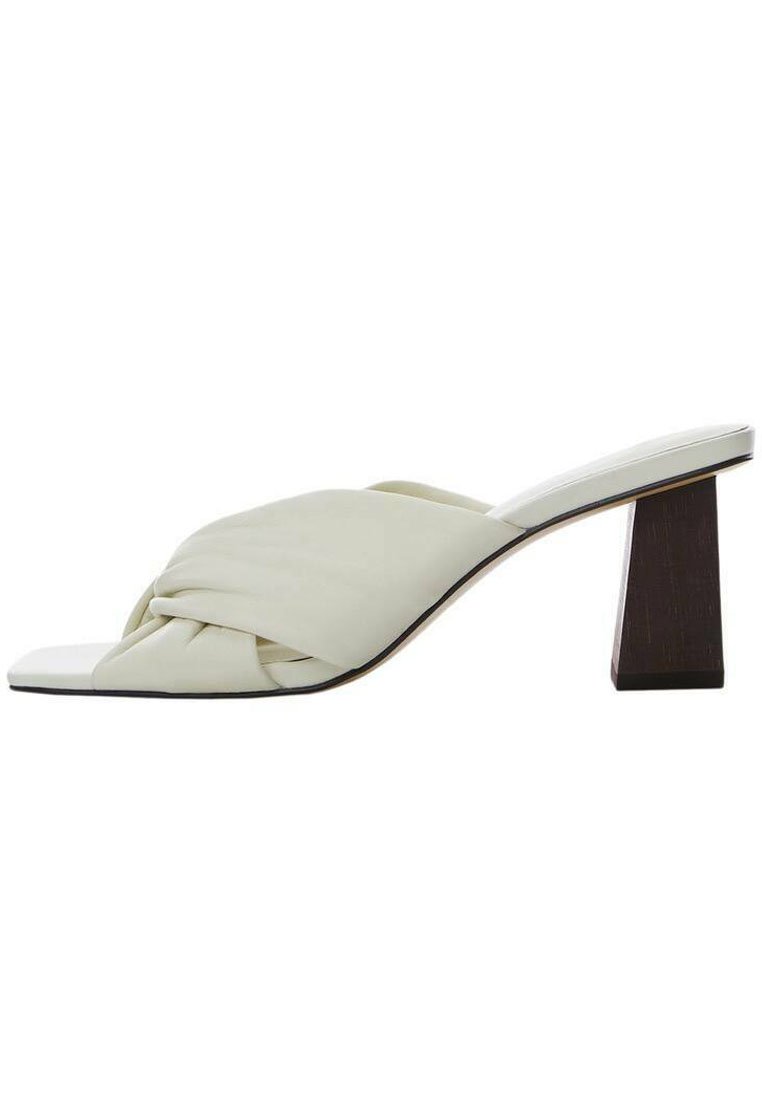 KURKU - Heeled mules