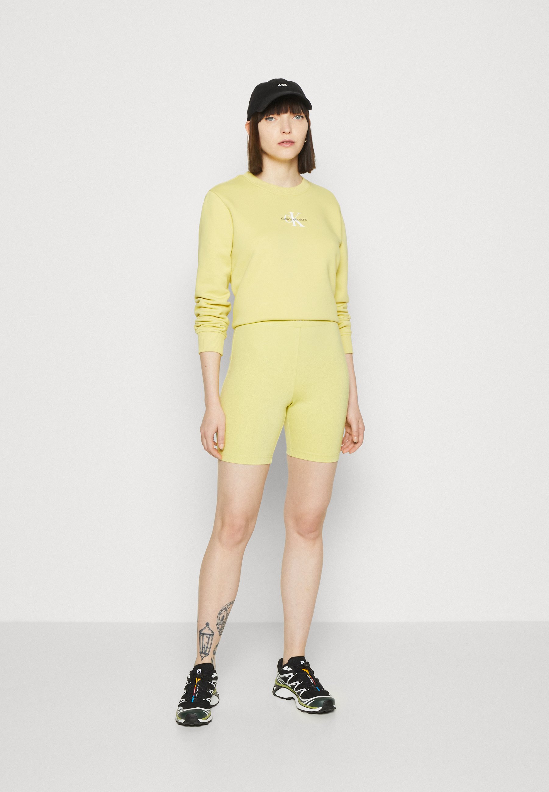 INSTITUTIONAL CYCLING- Shorts