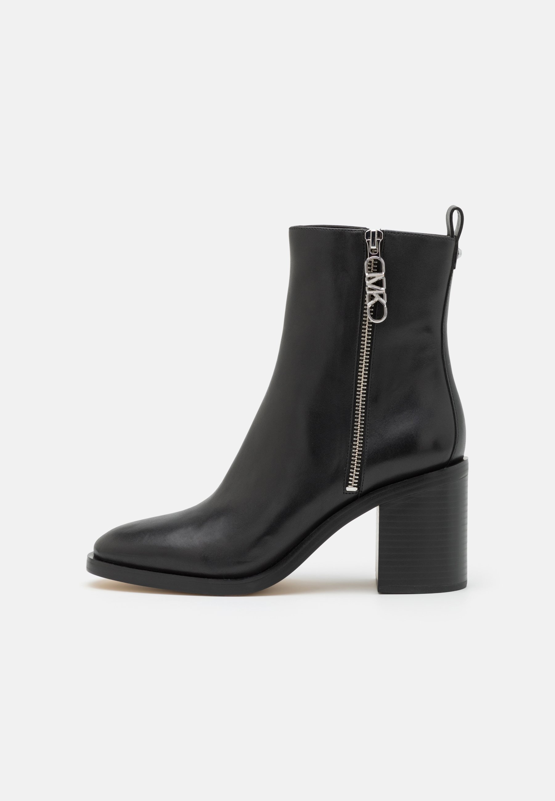 REGAN- Classic ankle boots