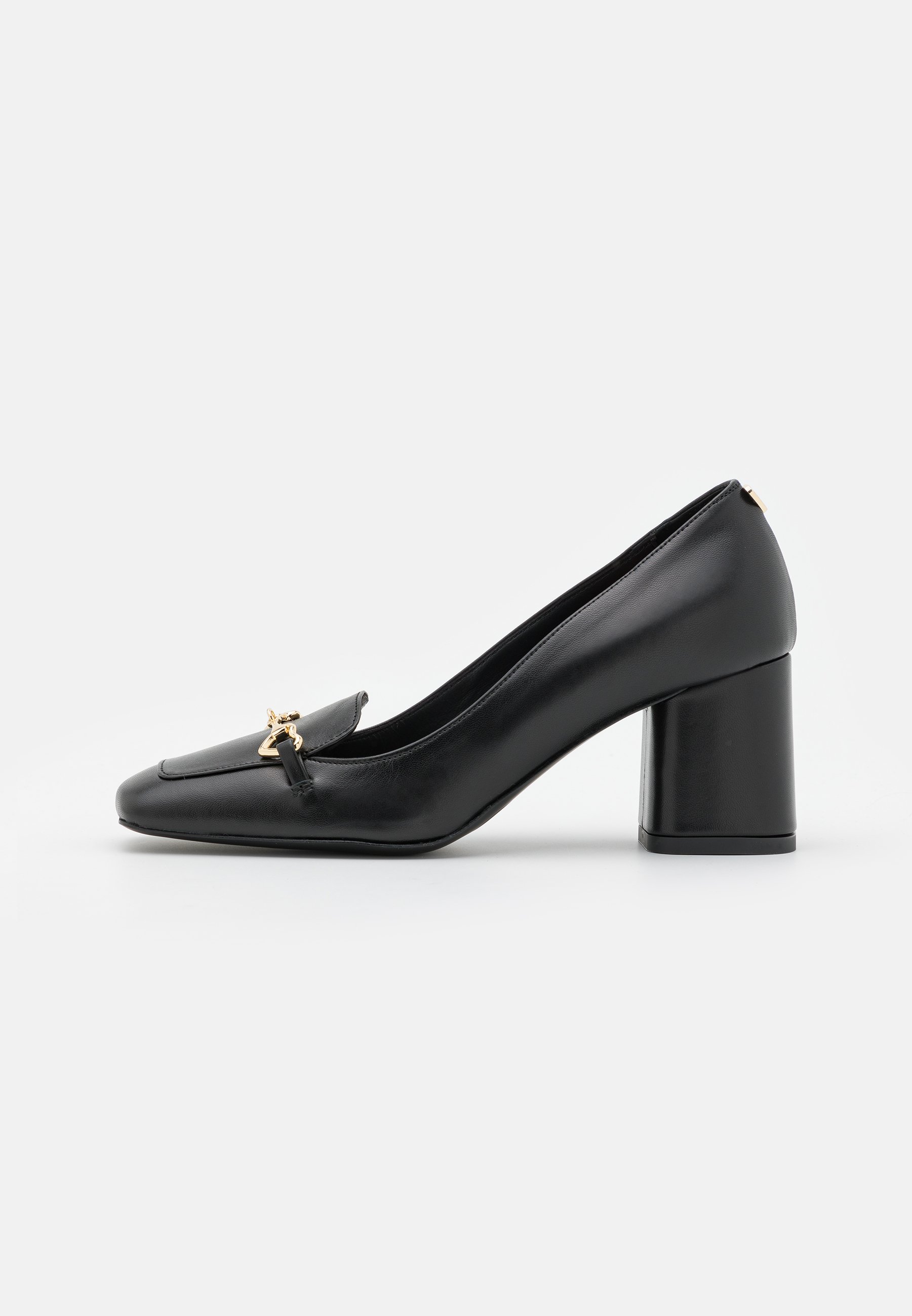 Classic heels