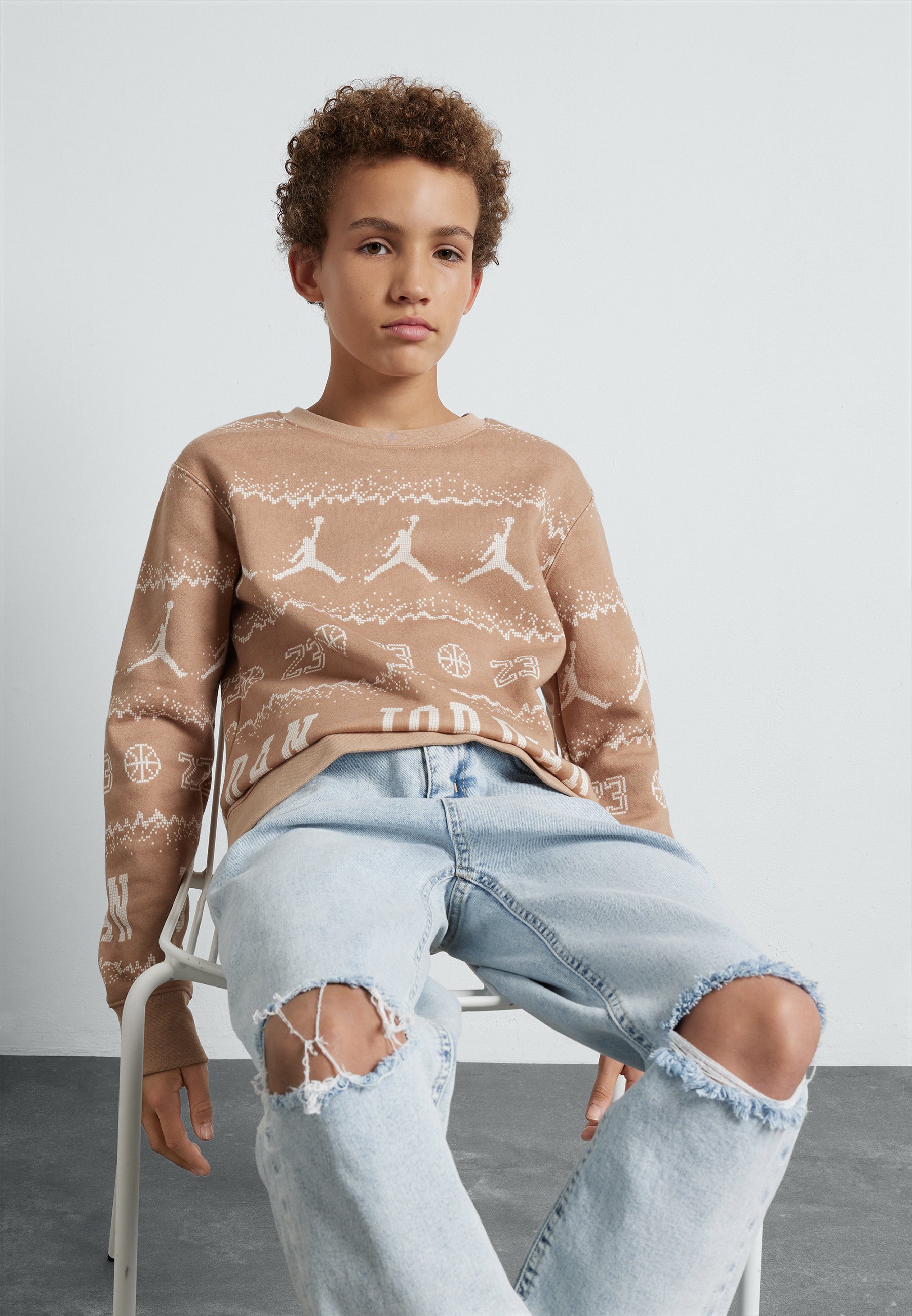 HOLIDAY CREW- Sweatshirt