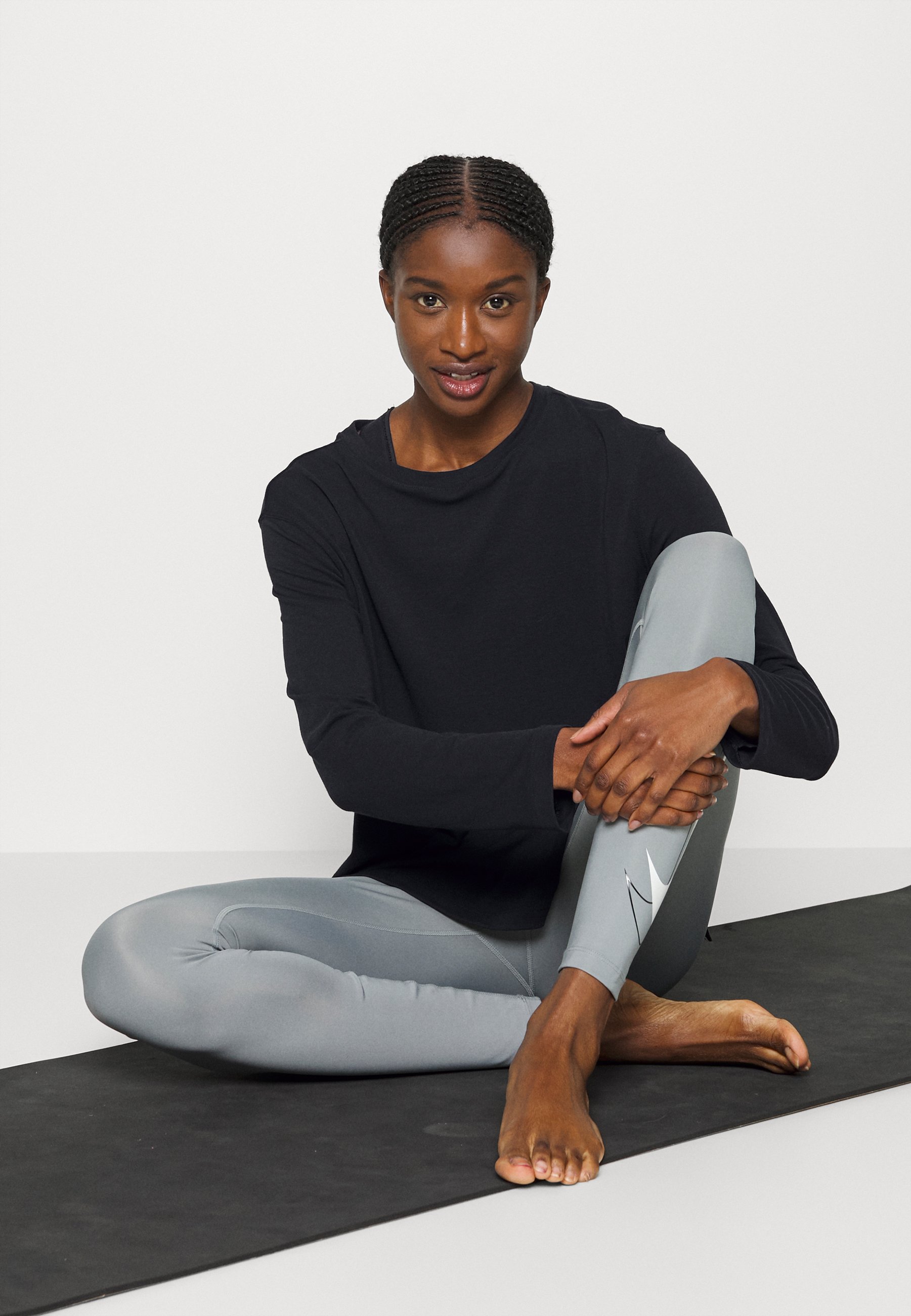 Long sleeved top
