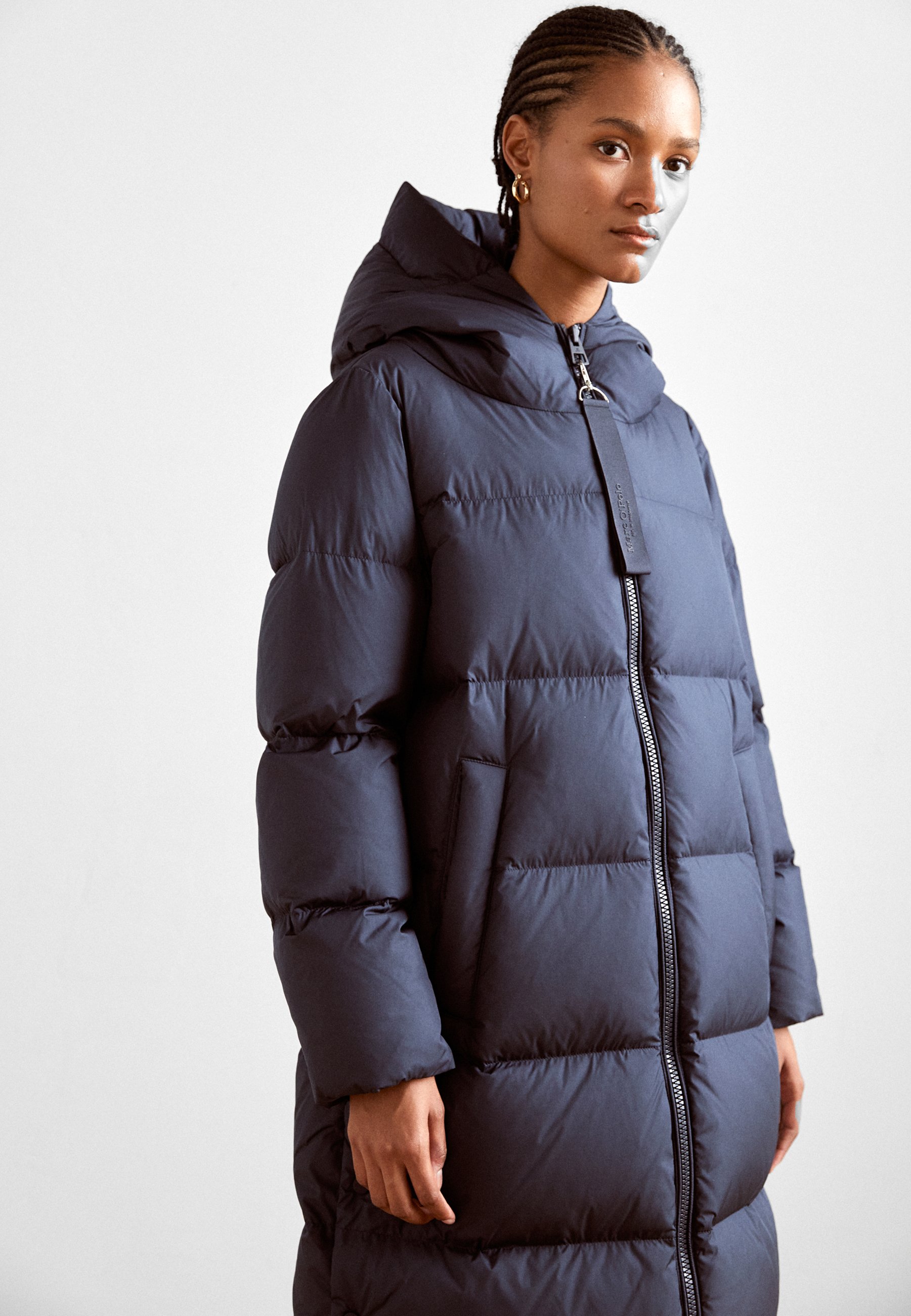FIXED HOOD WELT POCKETS SIDE SLITS WITH PRESSBUTTONS - Down coat