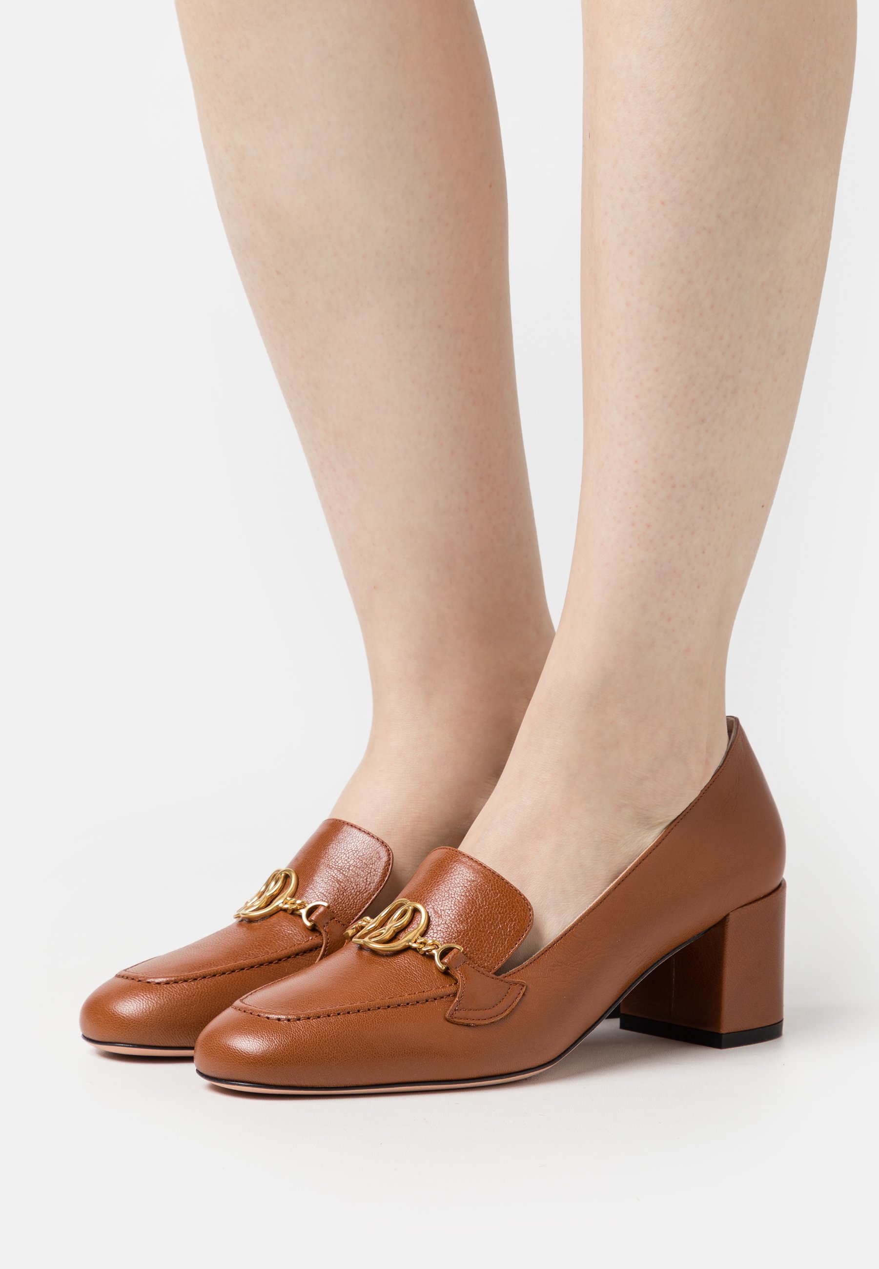 OBRIEN- Classic heels