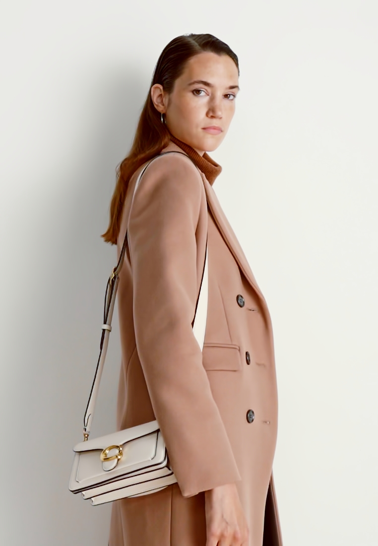 POLISHED PEBBLE LEATHER TABBY SHOULDER BAG 20 - Handbag