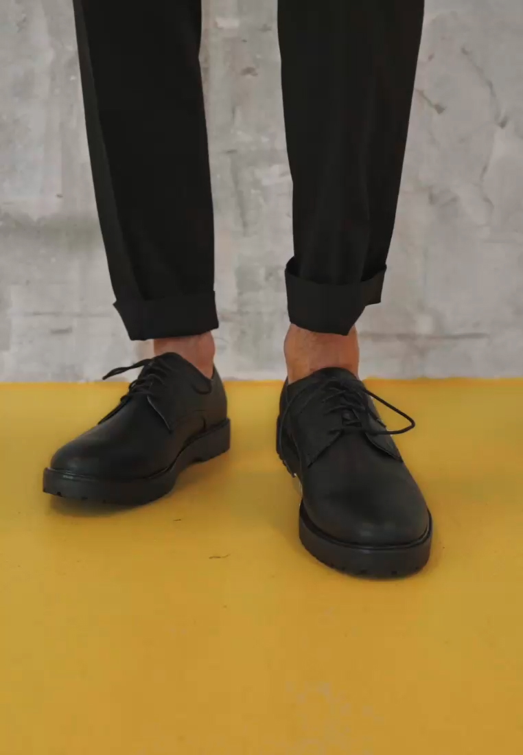 UNISEX - Lace-ups