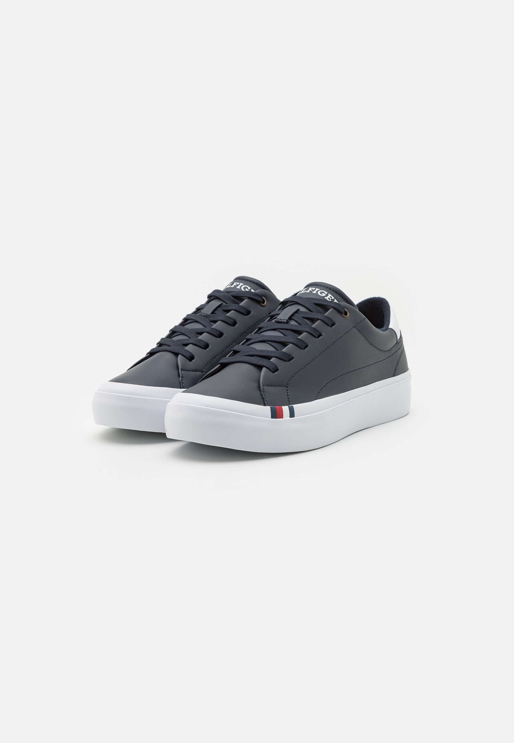 MODERN - Trainers