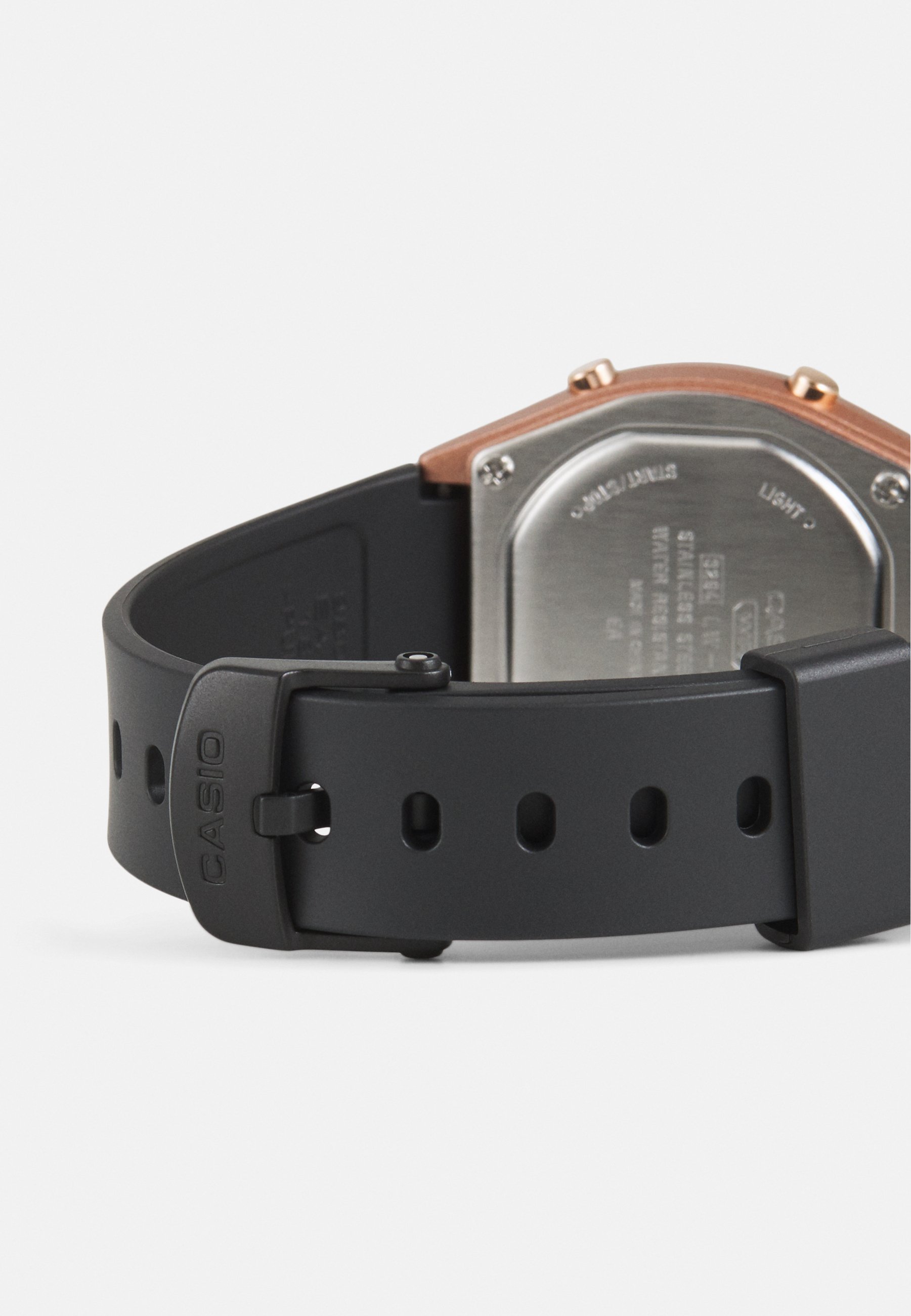 Digital watch