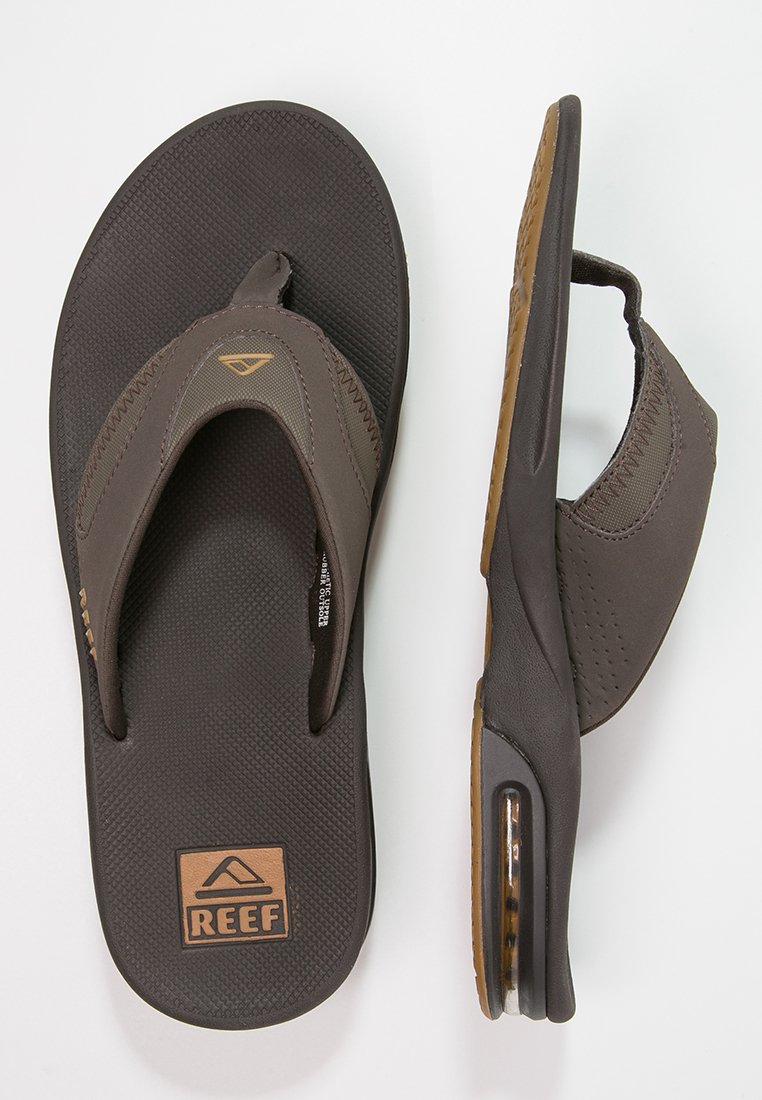 FANNING - T-bar sandals