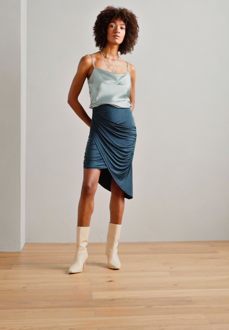 Pencil skirt