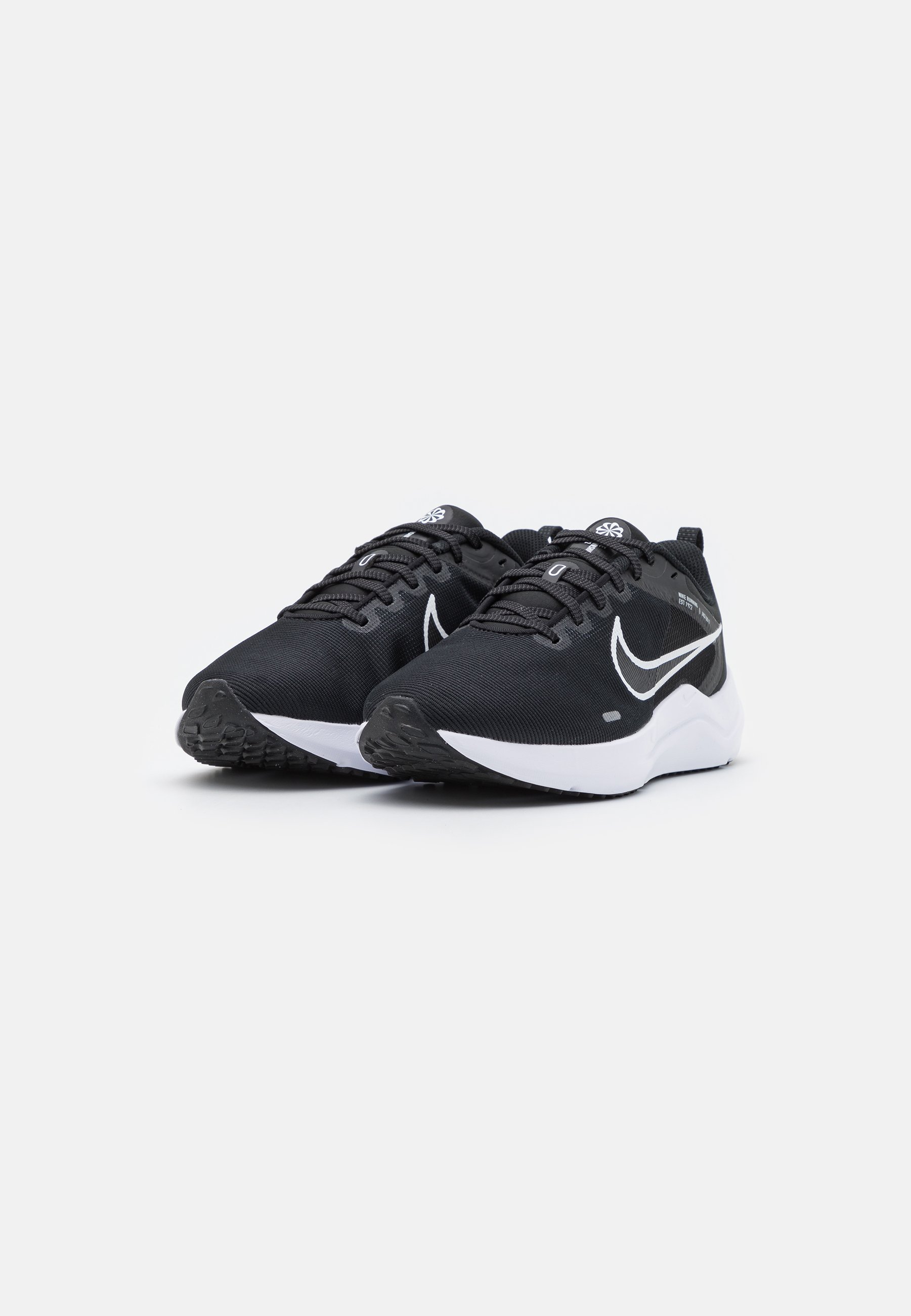 DOWNSHIFTER 12 - Neutral running shoes