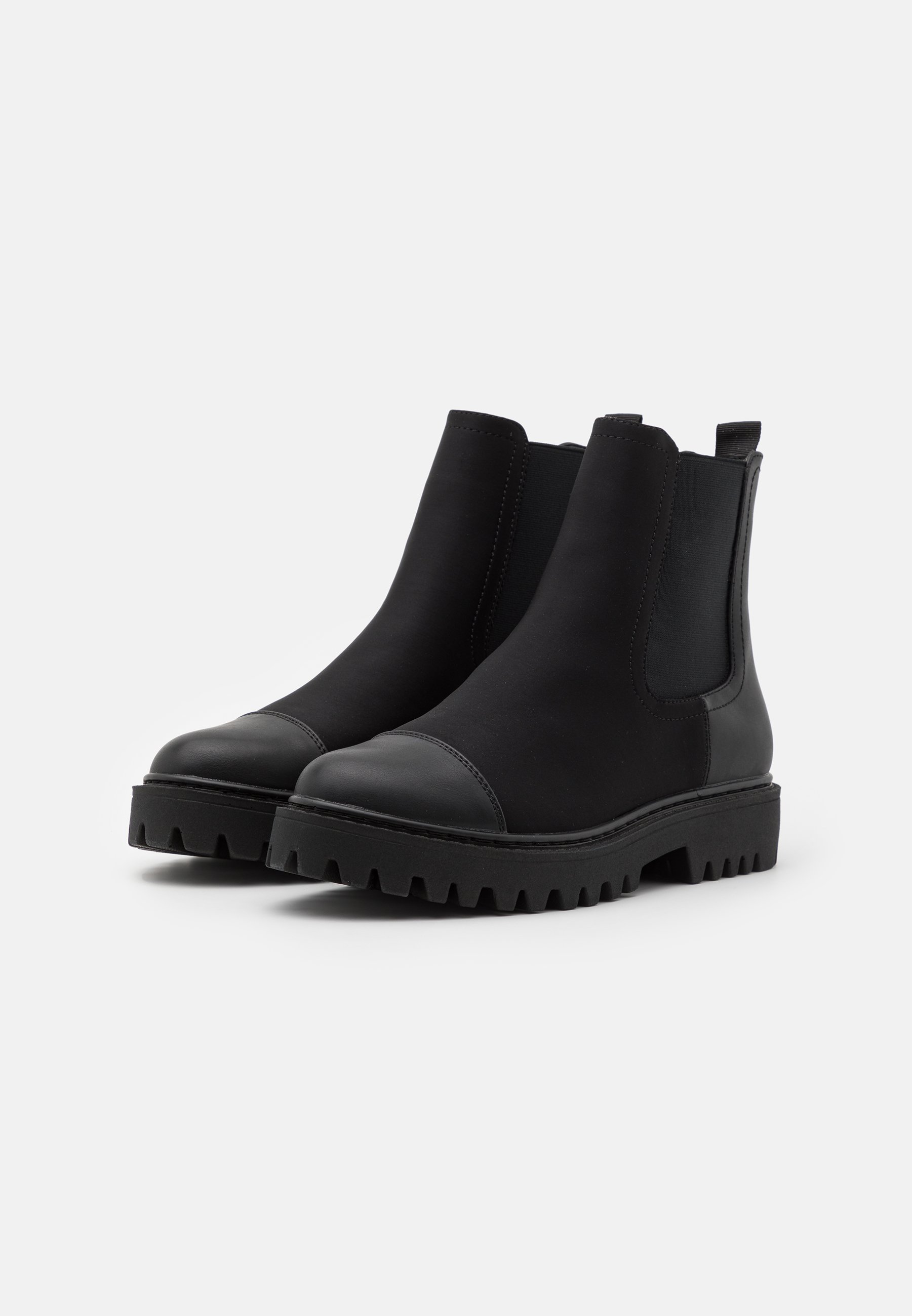 Platform ankle boots