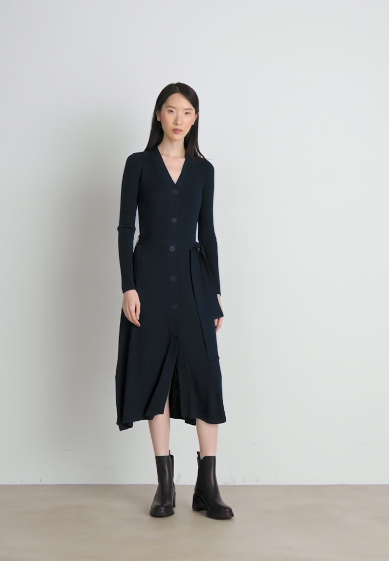 ESSENTIAL- Platform ankle boots