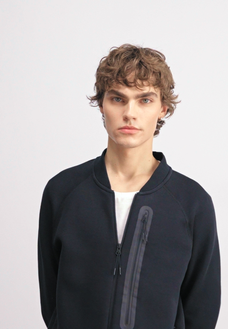 Zip-up sweatshirt