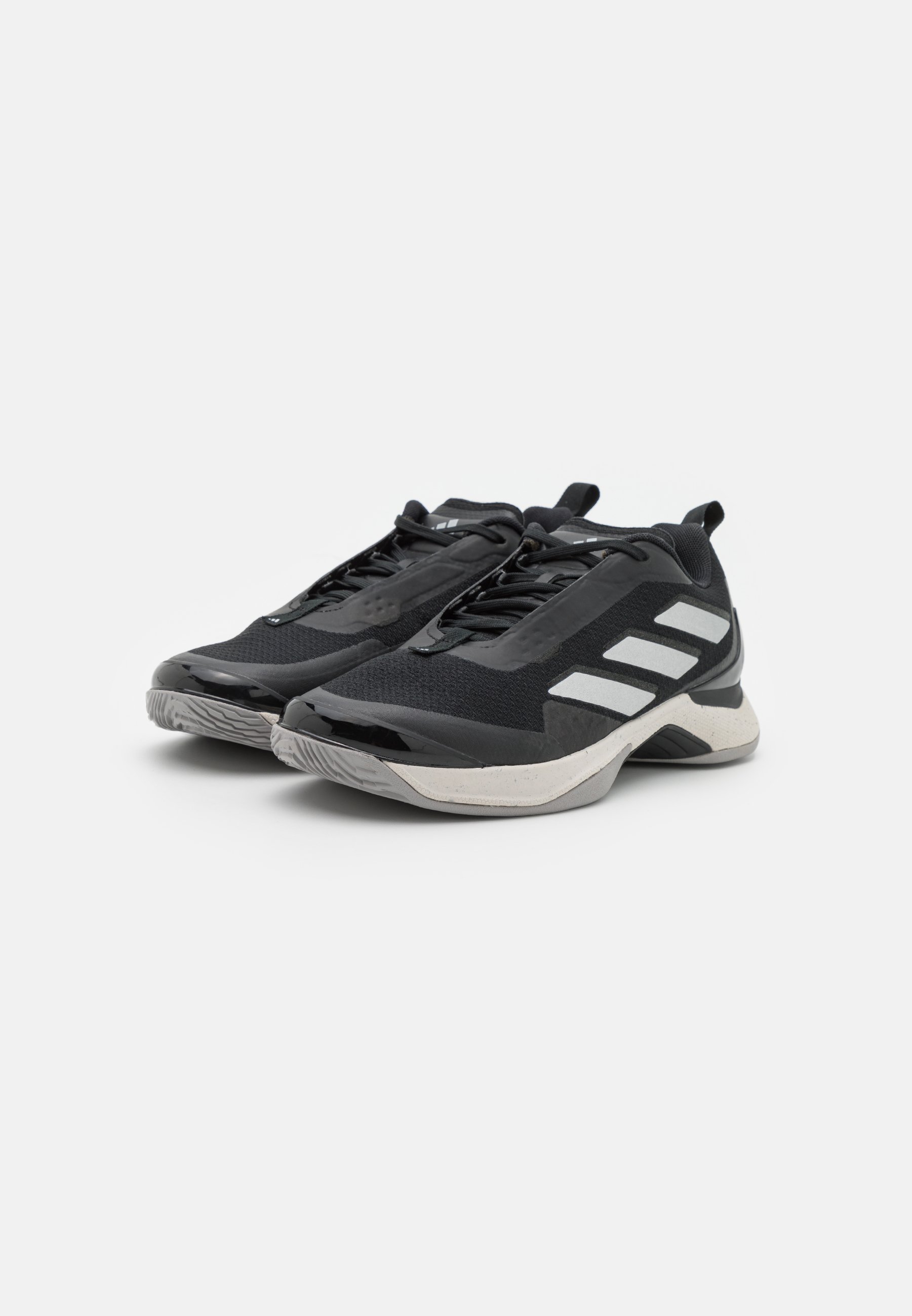 AVACOURT - Multicourt tennis shoes
