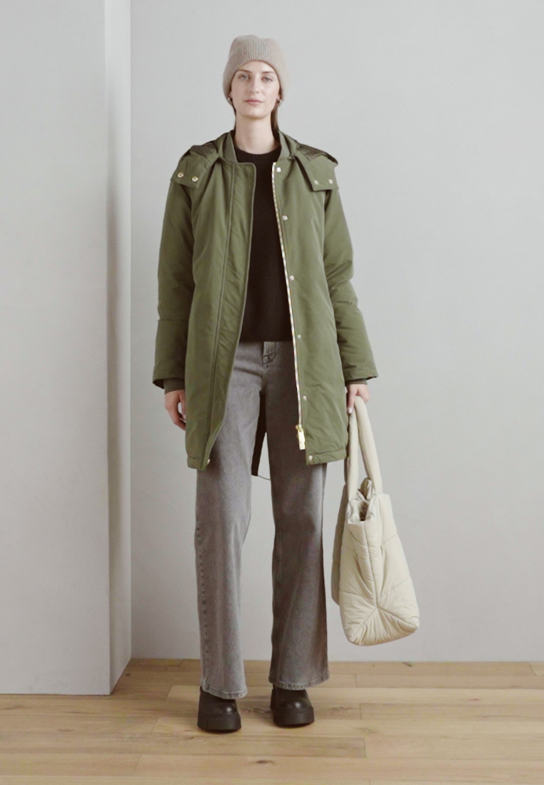 WATER REPELLENT MID LENGTH PARKA - Winter coat