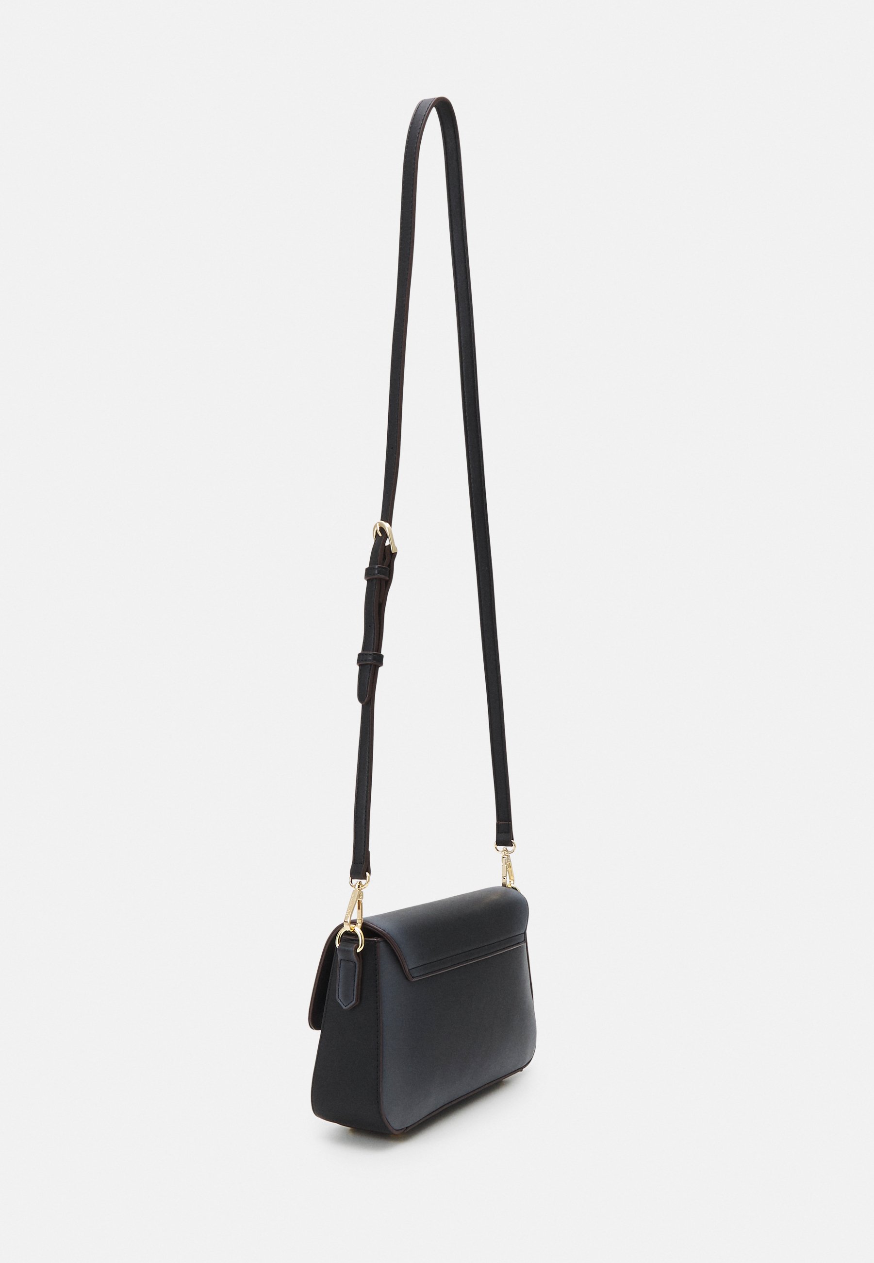OCTOBER- Handbag