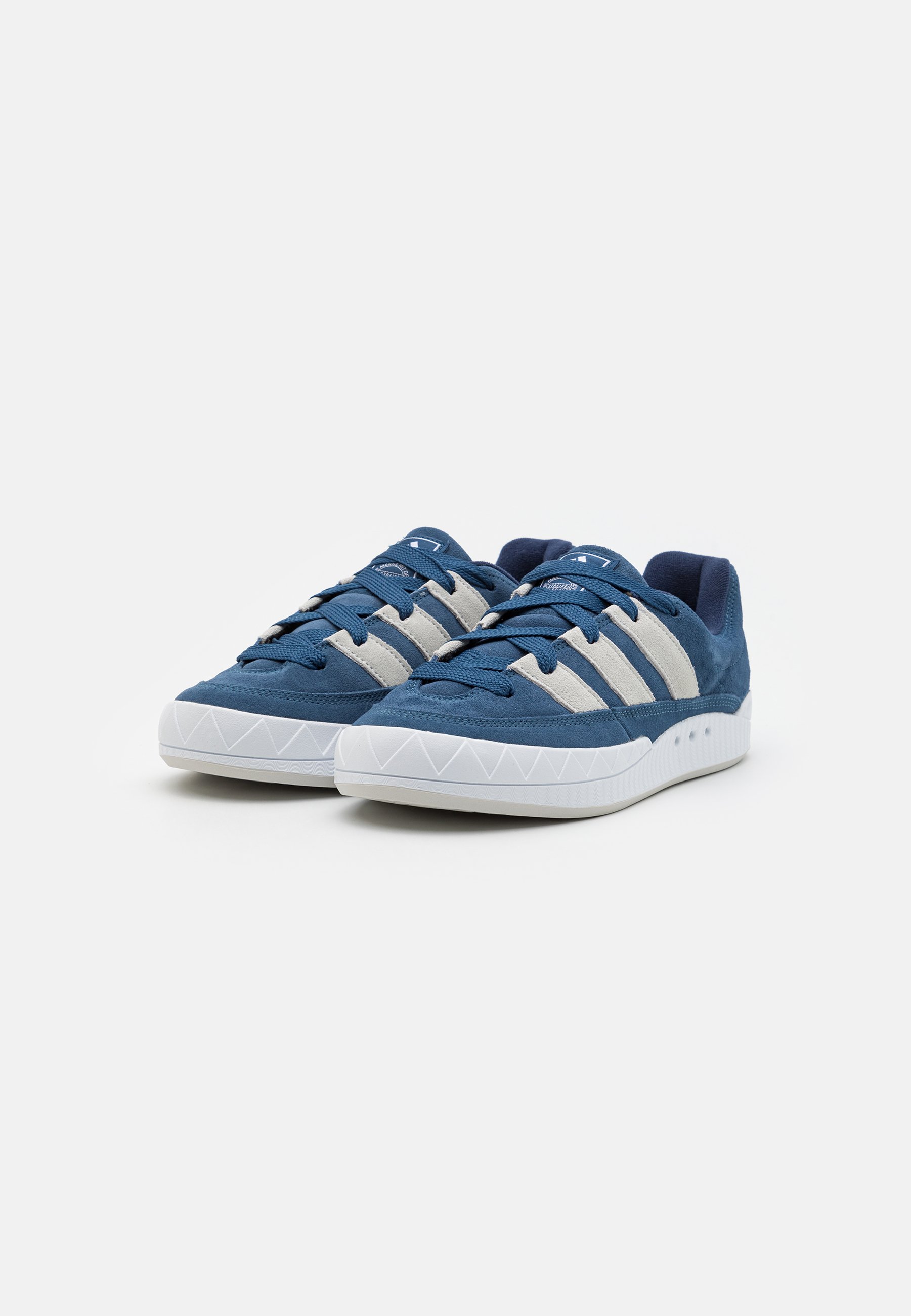 ADIMATIC UNISEX - Skate shoes