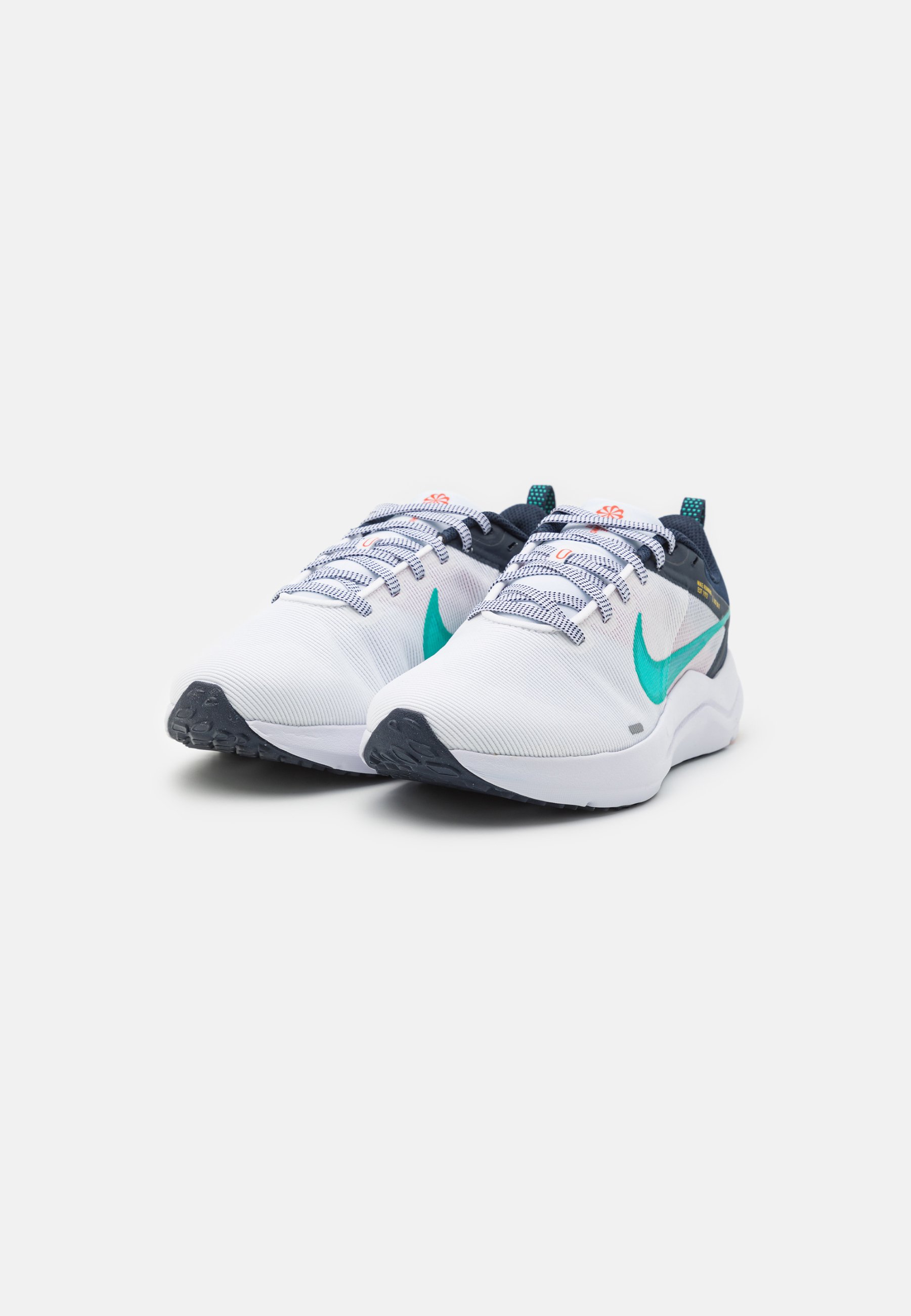 DOWNSHIFTER 12 - Neutral running shoes